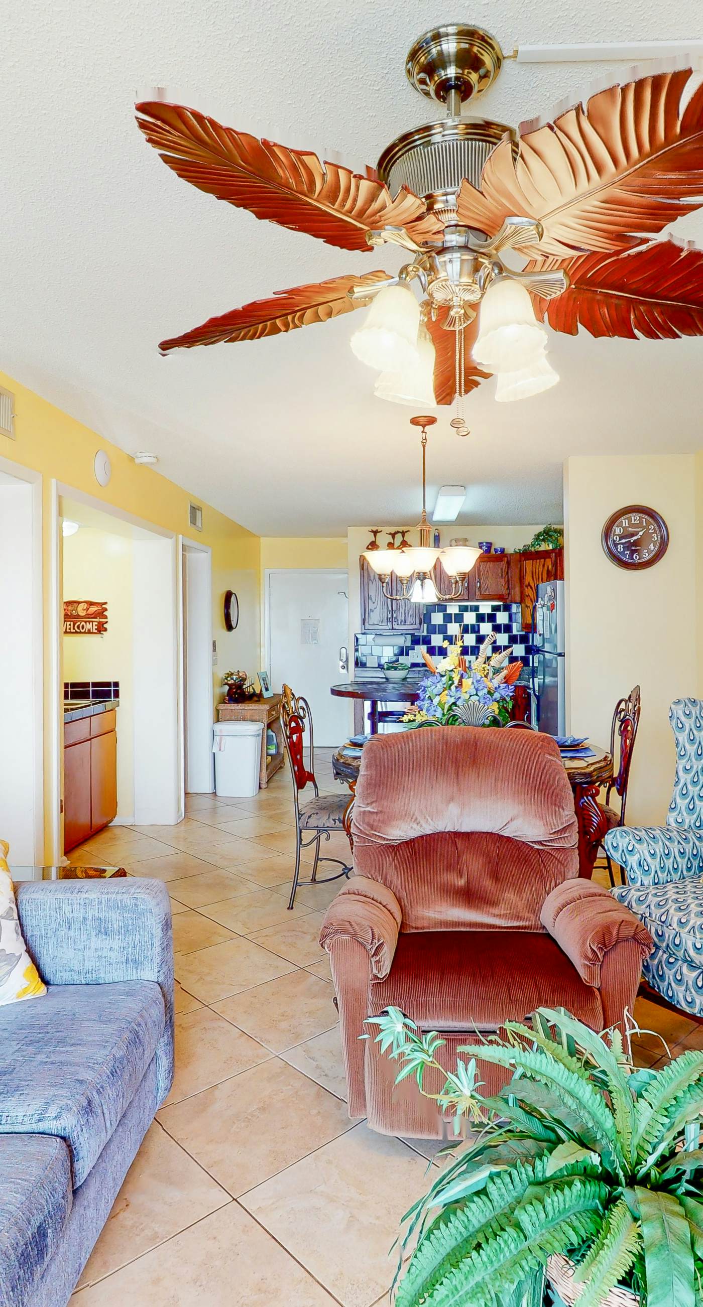 Oceanfront Condo at Plantation East - Shared Pools, Hot Tubs, Tennis, AC & WiFi