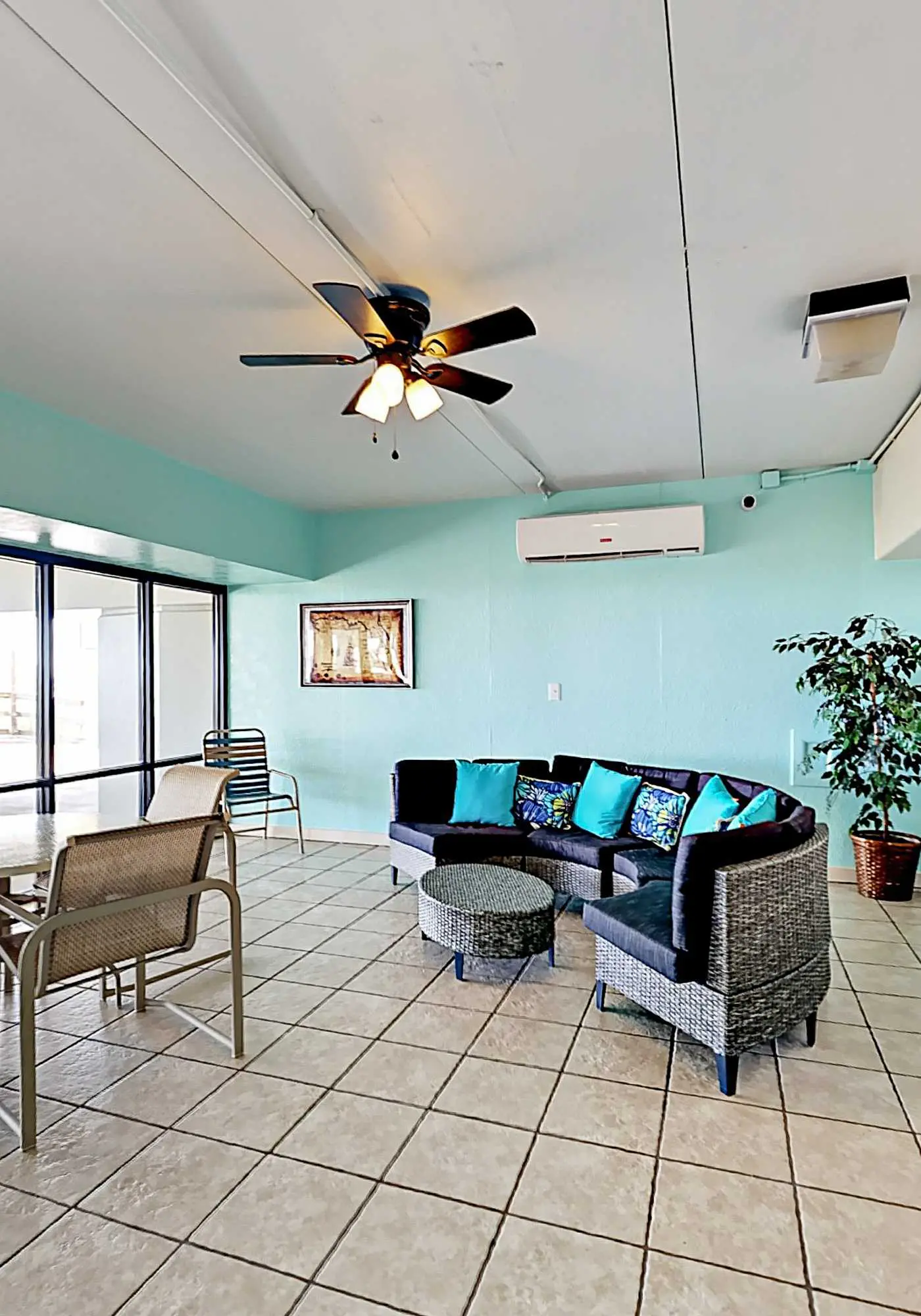Waterfront condo with a full kitchen, pool, & beach access