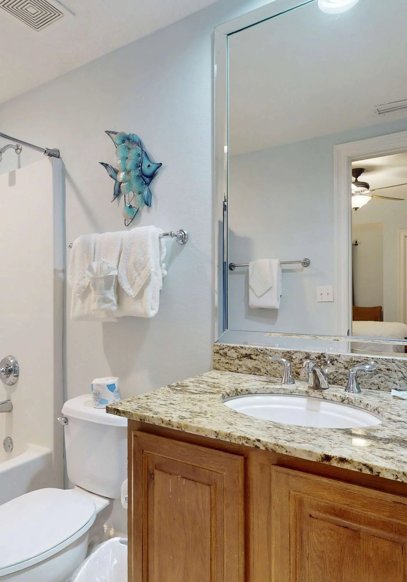 Luxurious beachfront condo w incredible Gulf view & shared pool hot tub
