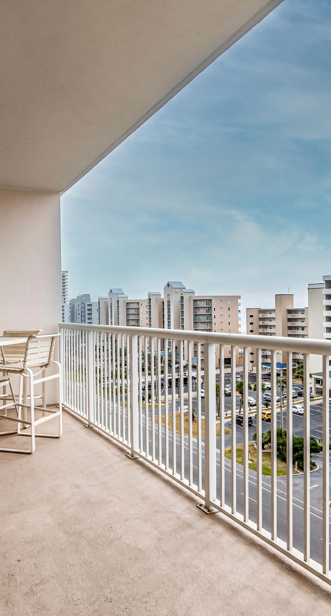 Condo overlooking the Gulf with pools, lazy river & breezeway to beach