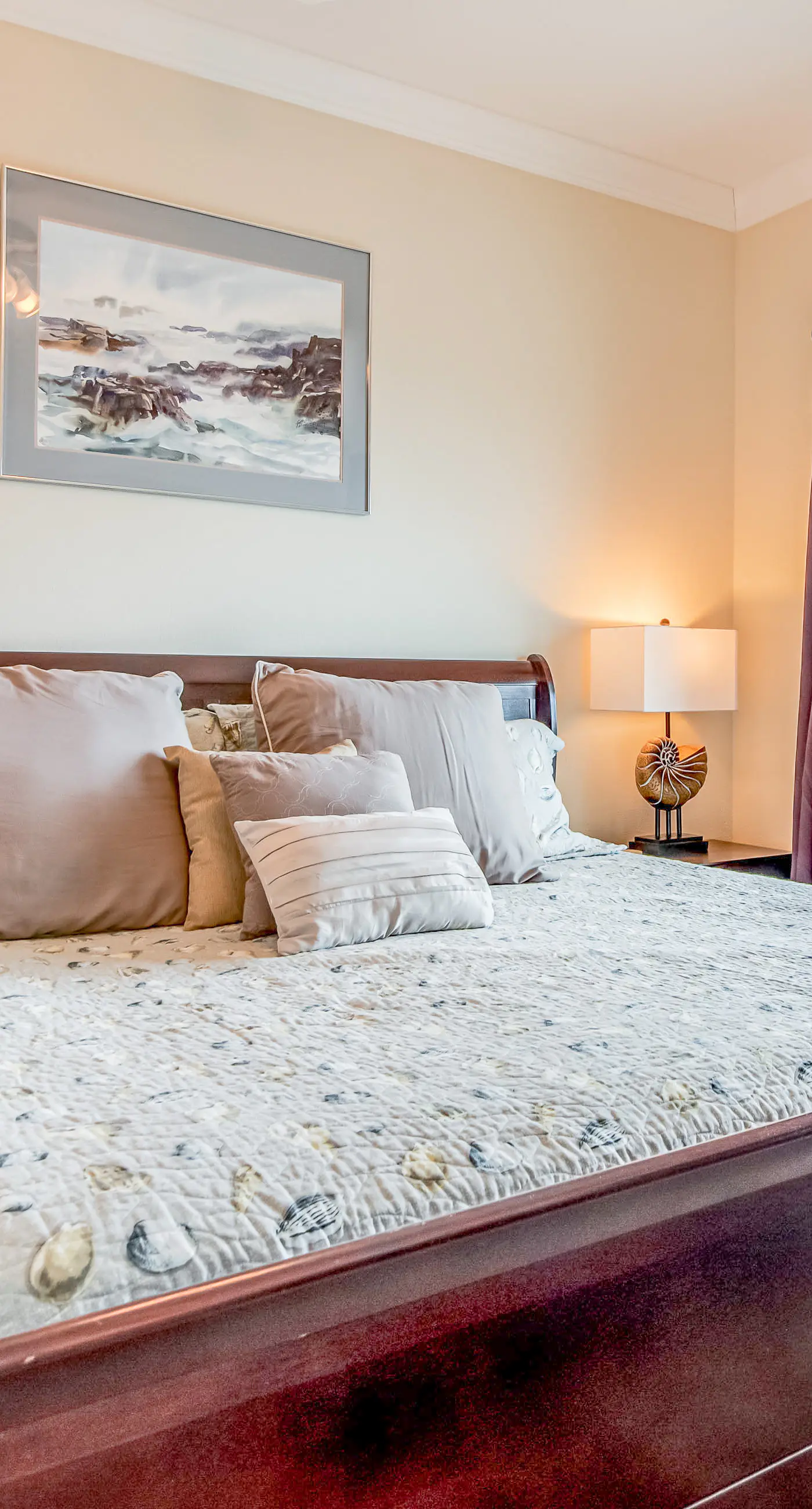 Condo overlooking the Gulf with pools, lazy river & breezeway to beach