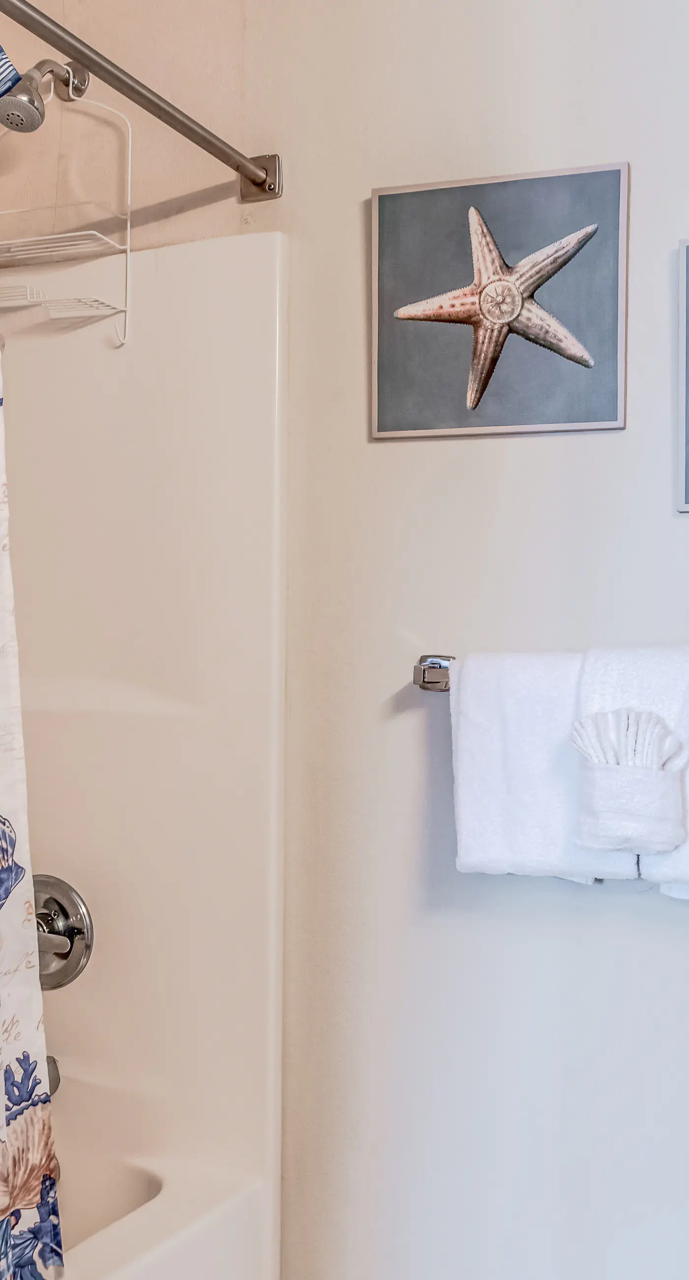 Condo overlooking the Gulf with pools, lazy river & breezeway to beach