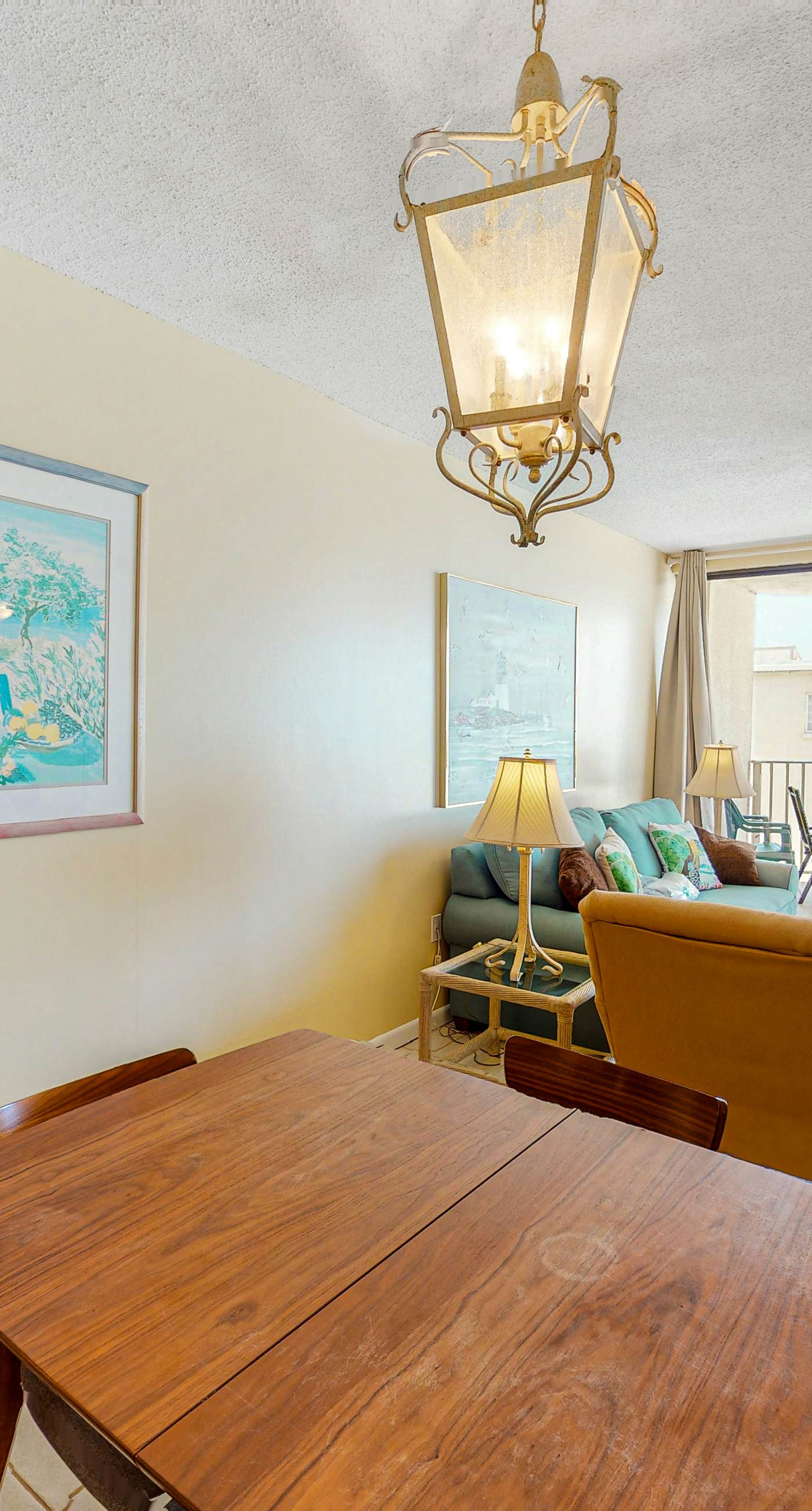 Beachfront condo with balcony overlooking Gulf of Mexico & resort pool