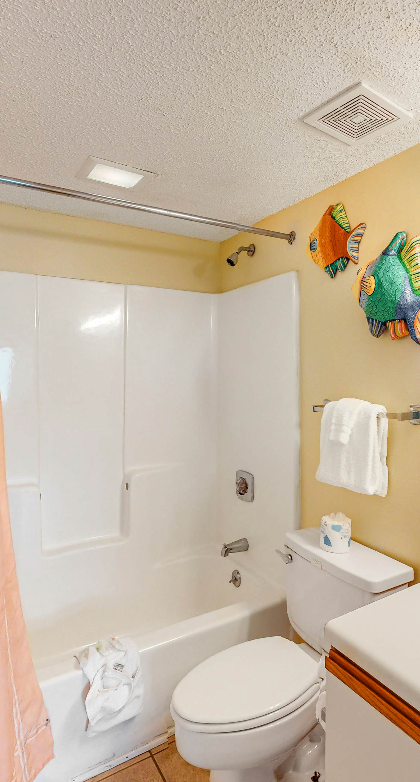 Beachfront condo with balcony overlooking Gulf of Mexico & resort pool