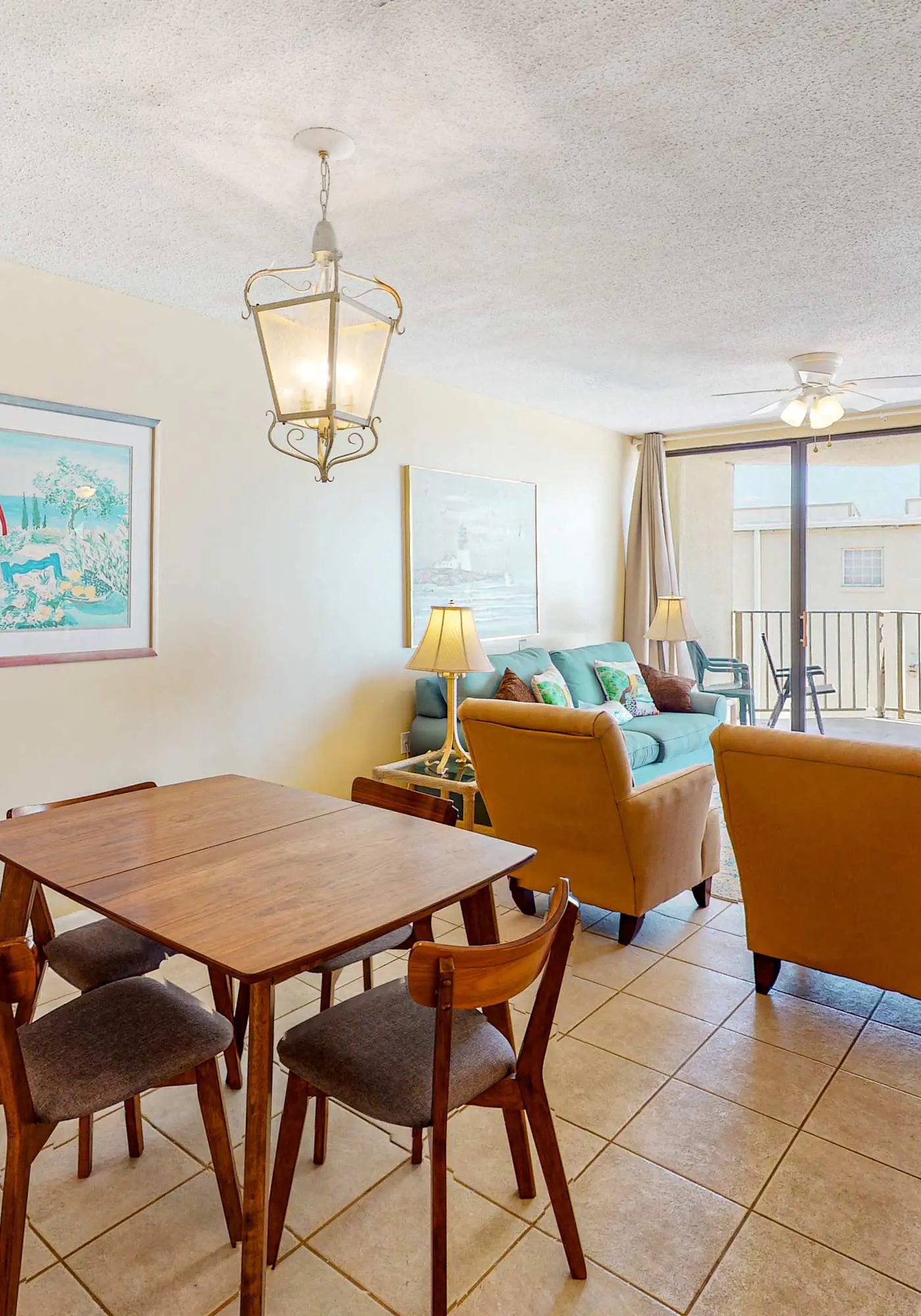 Beachfront condo with balcony overlooking Gulf of Mexico & resort pool