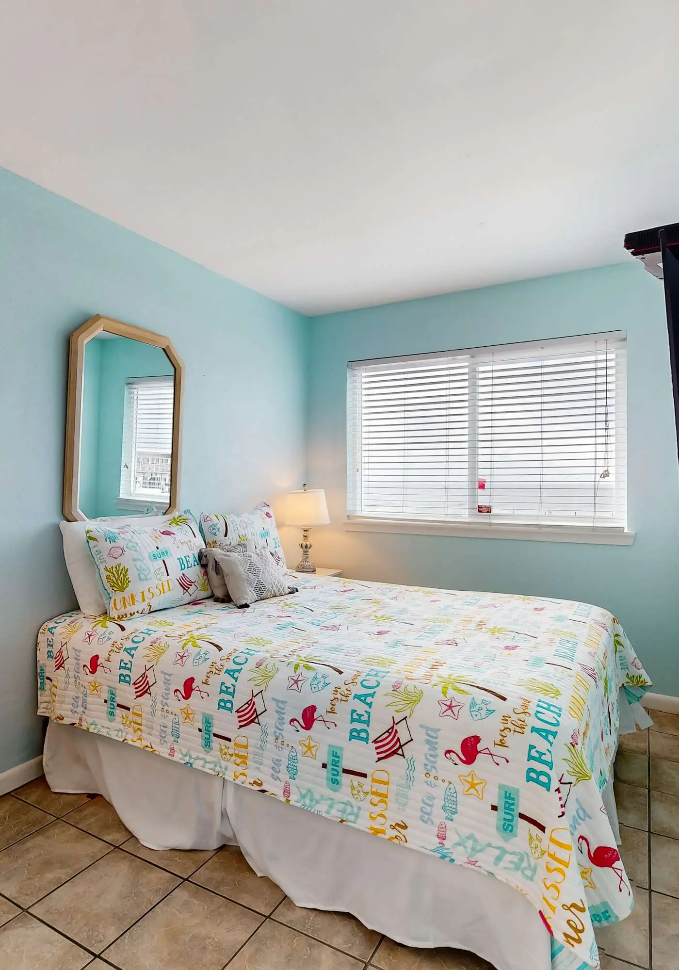 Beachfront Condo w a Shared Outdoor Pool & Gulf Views