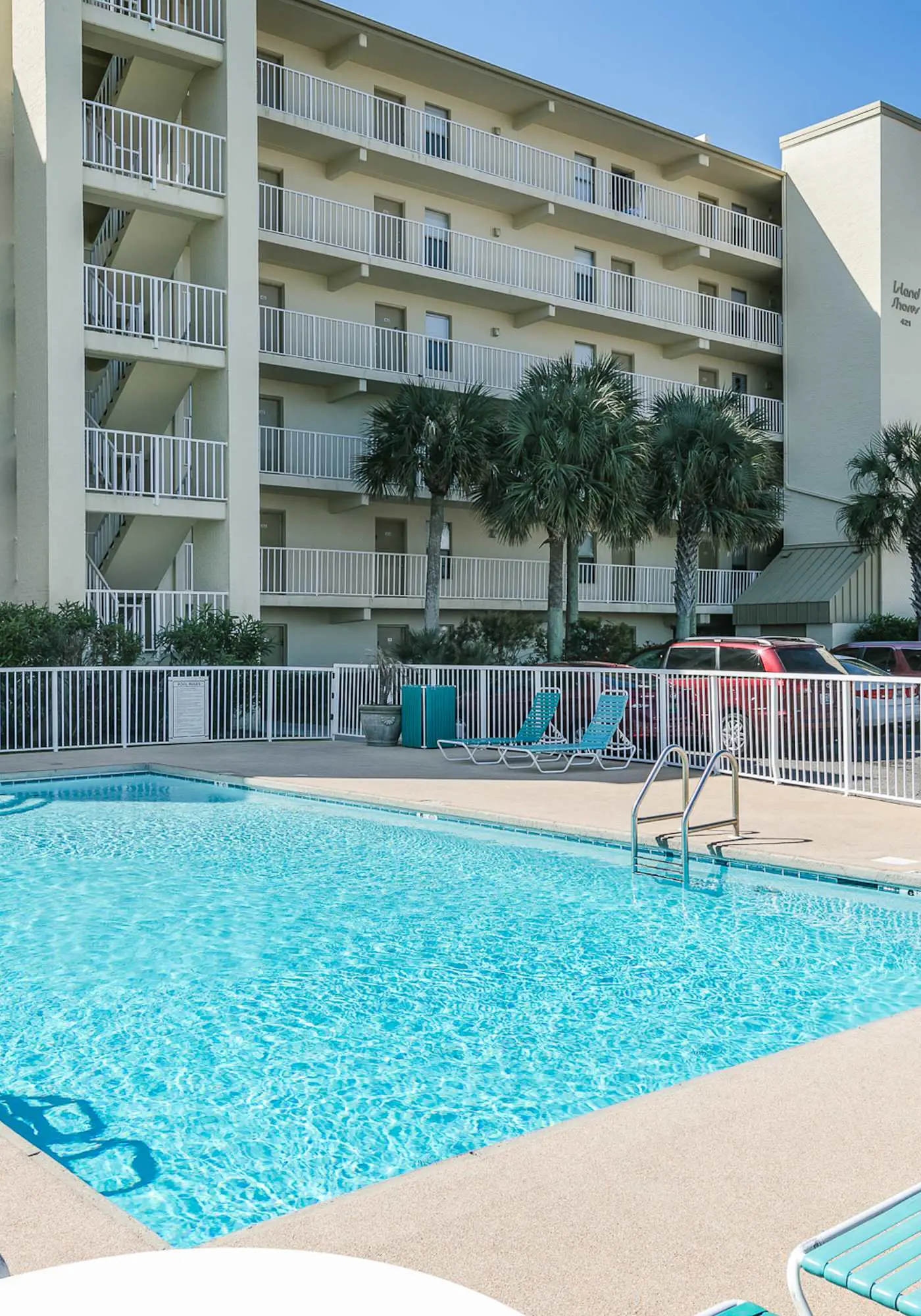 Beachfront Condo w a Shared Outdoor Pool & Gulf Views