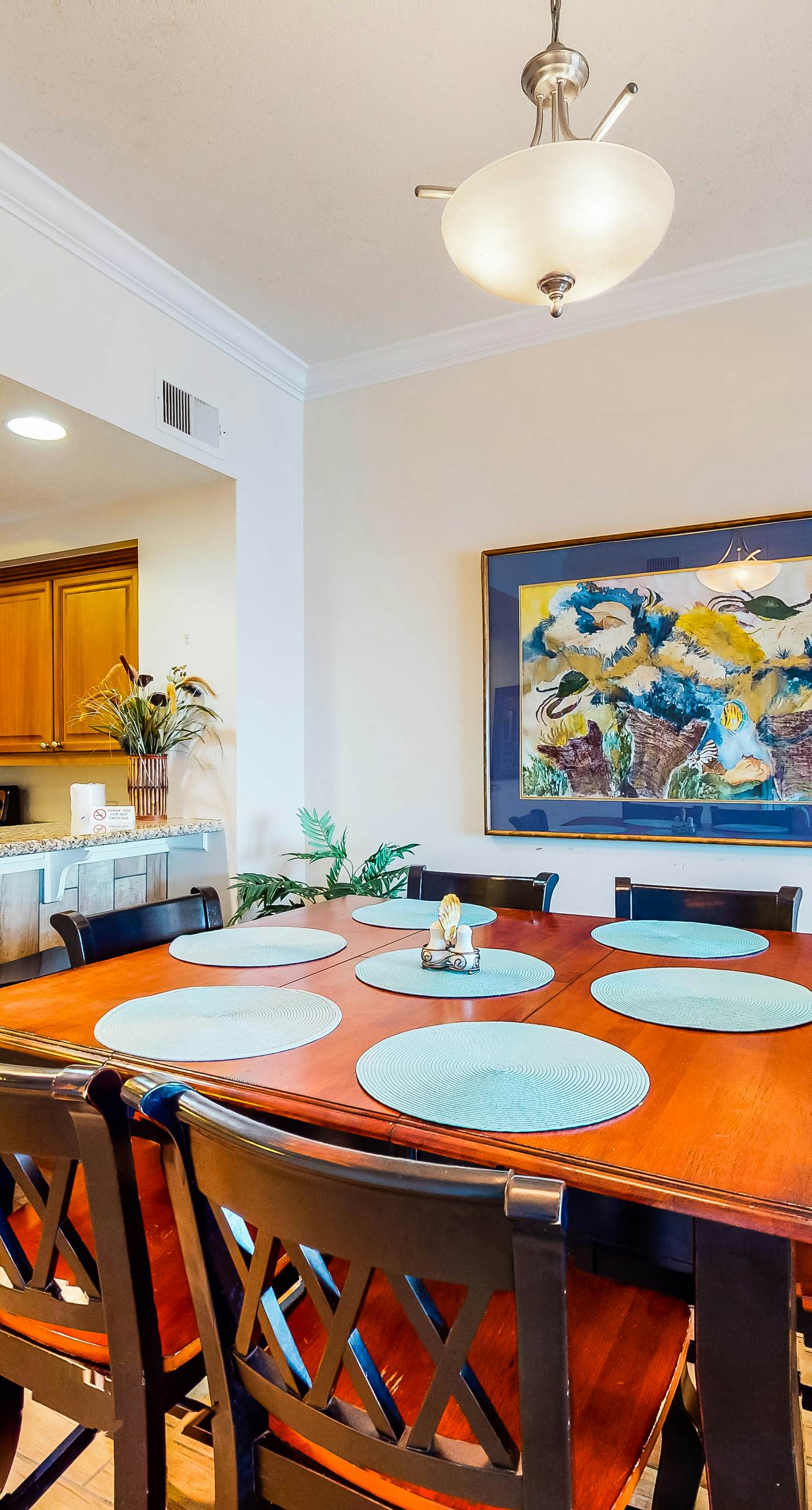 Beachfront condo w spacious layout, swim-through outdoor indoor pool & hot tub