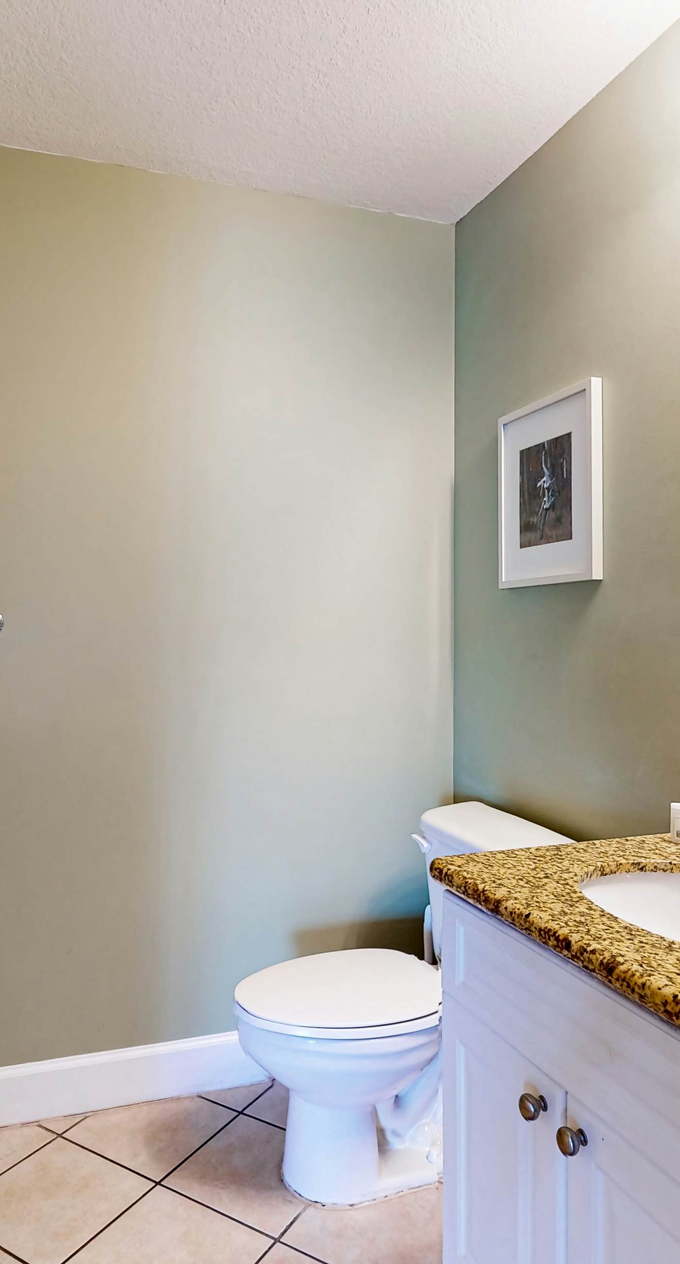 Gulf front condo w swim-through outdoor & indoor pool, hot tub, and sauna