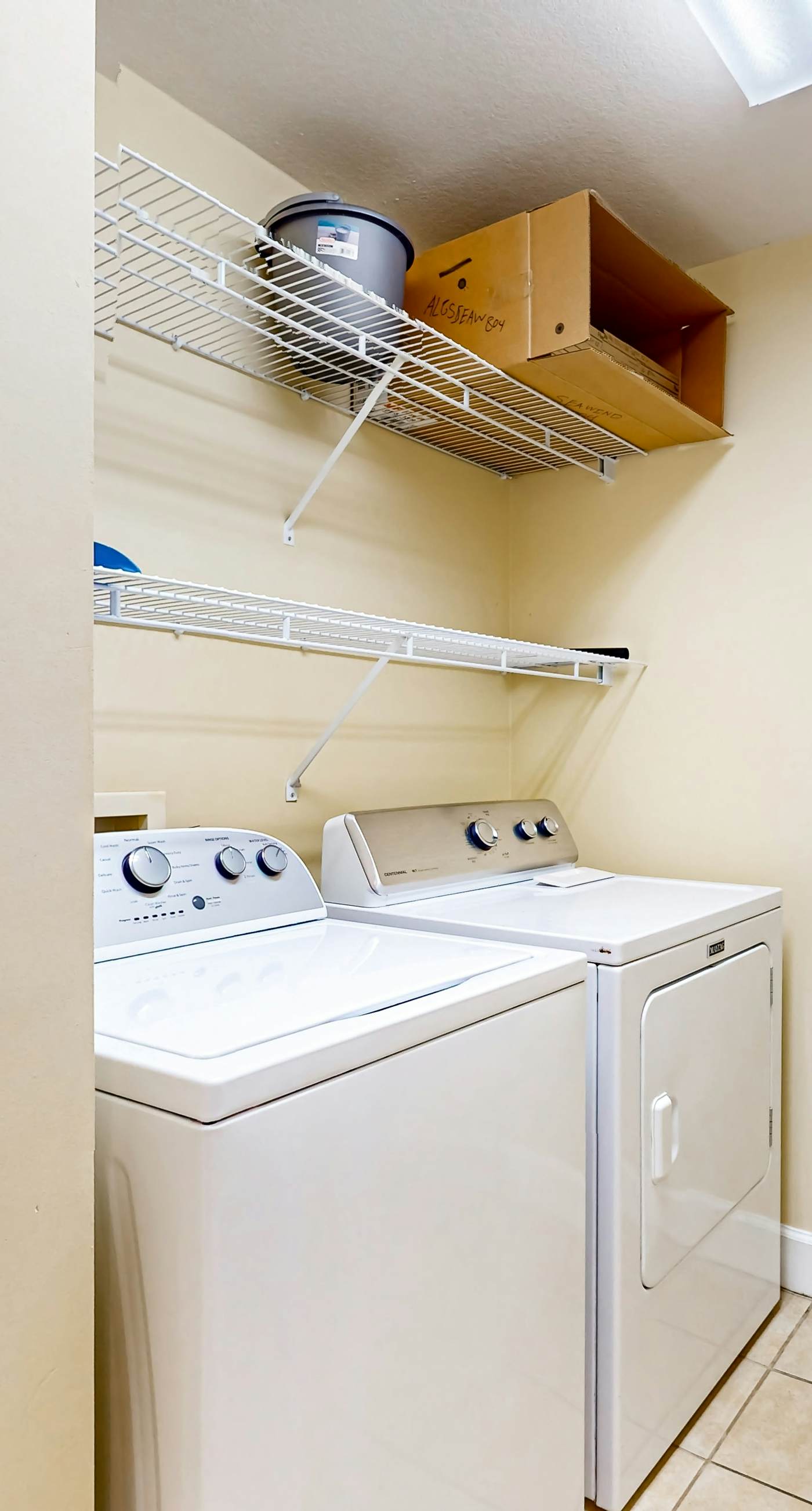 Gulf front condo w swim-through outdoor & indoor pool, hot tub, and sauna