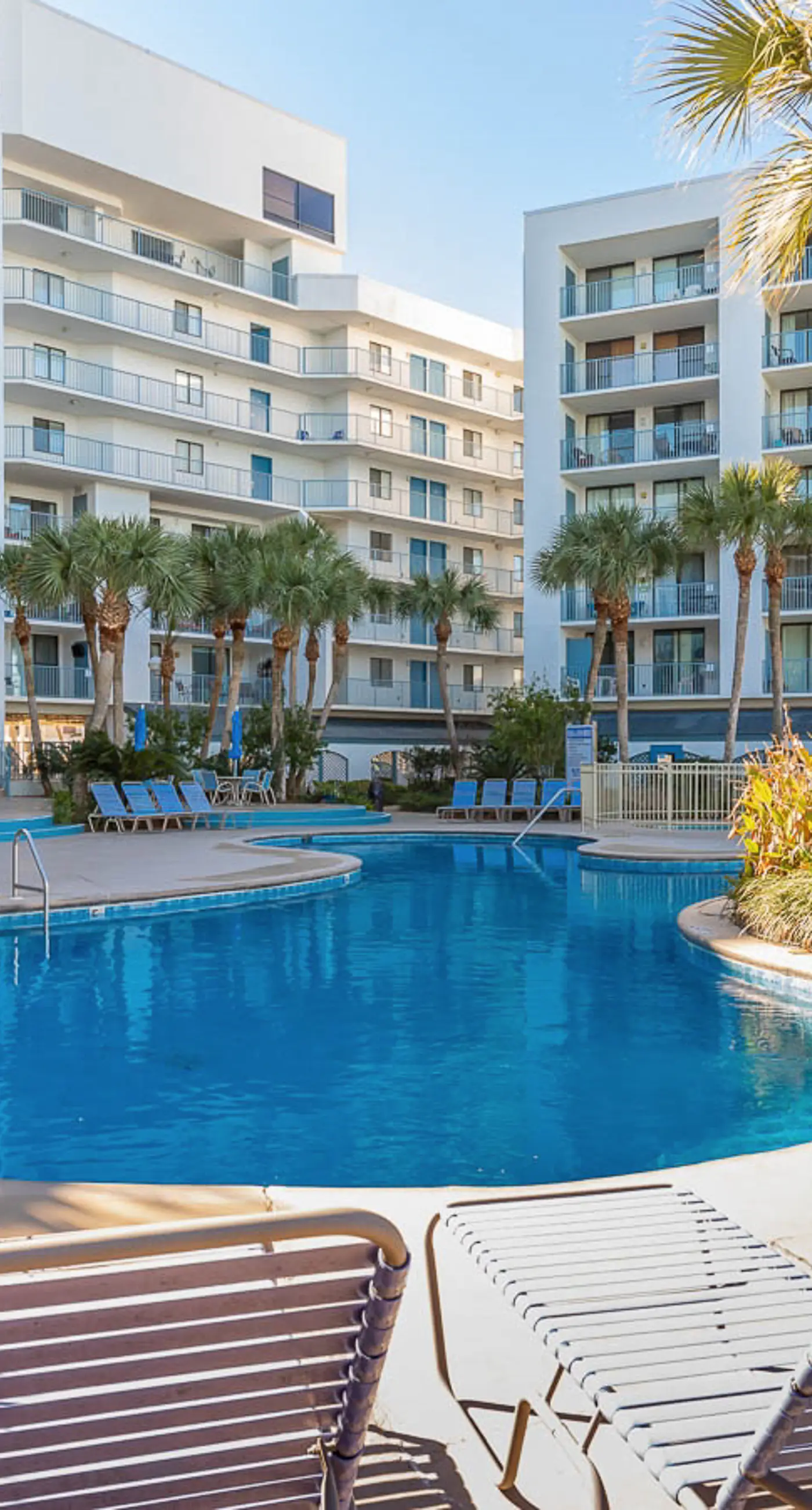 Inviting Condo w/ Shared Pools, Hot Tub, Tennis, & Beach Access