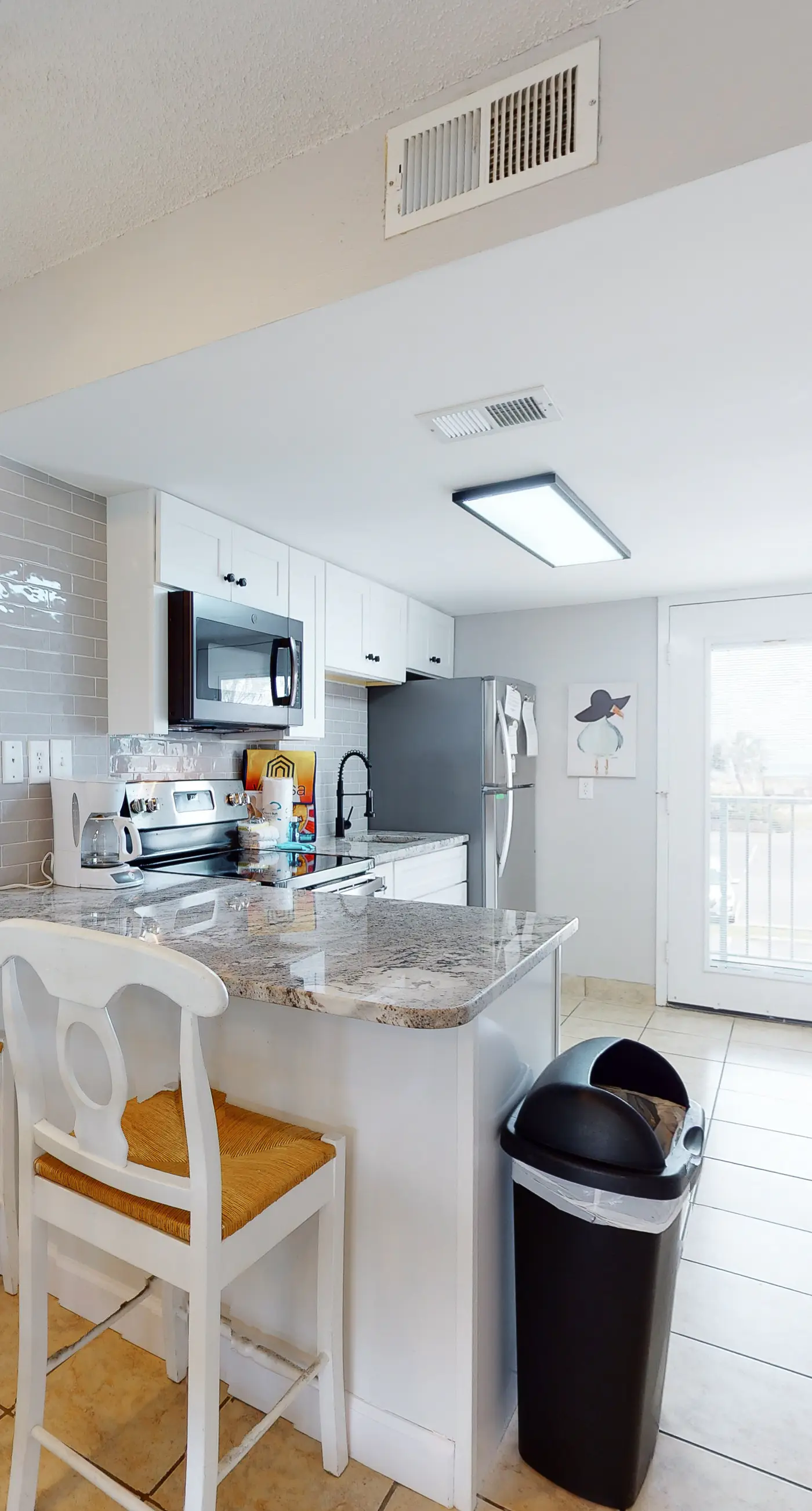 Inviting Condo w/ Shared Pools, Hot Tub, Tennis, & Beach Access