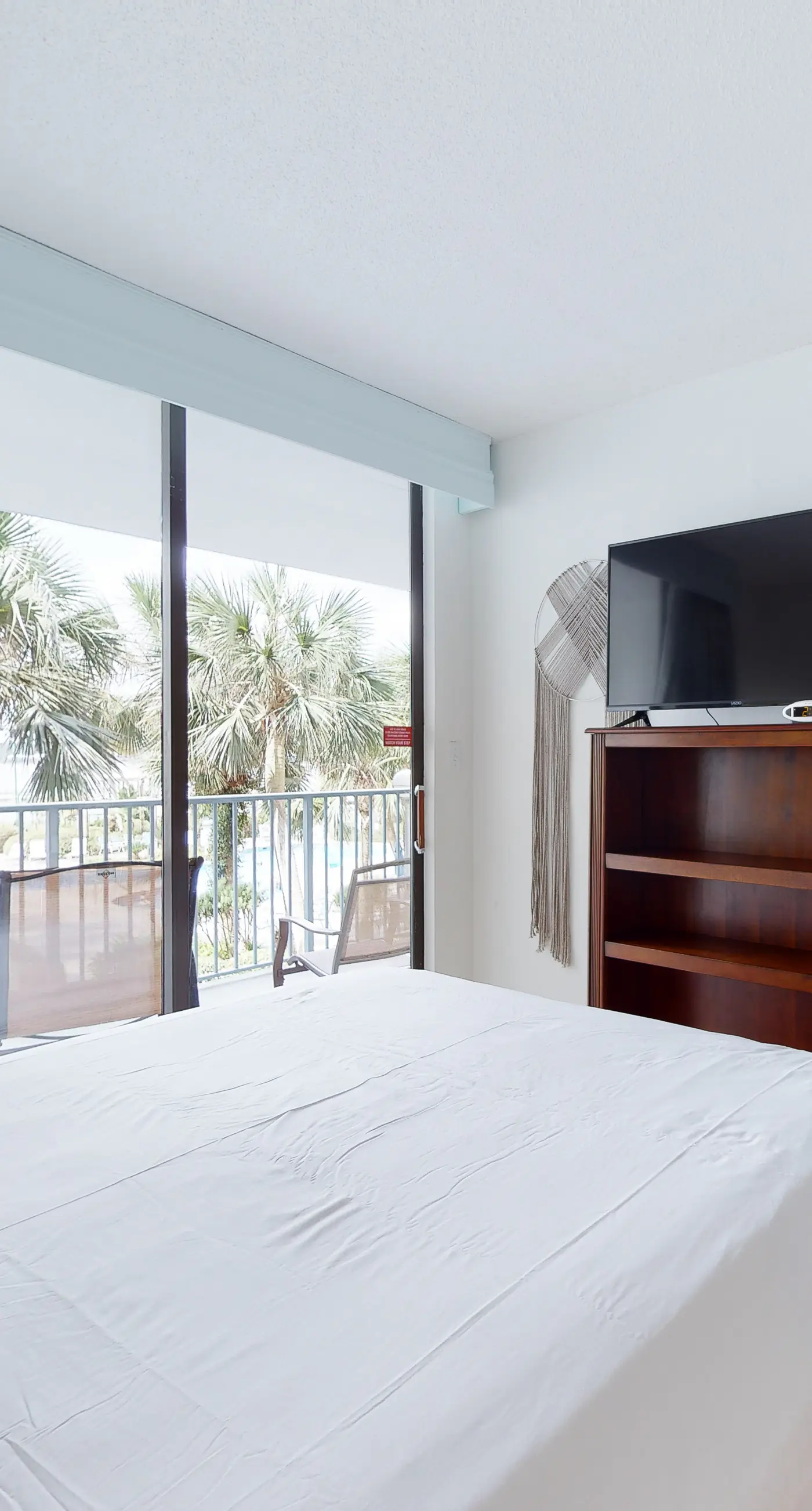 Inviting Condo w/ Shared Pools, Hot Tub, Tennis, & Beach Access