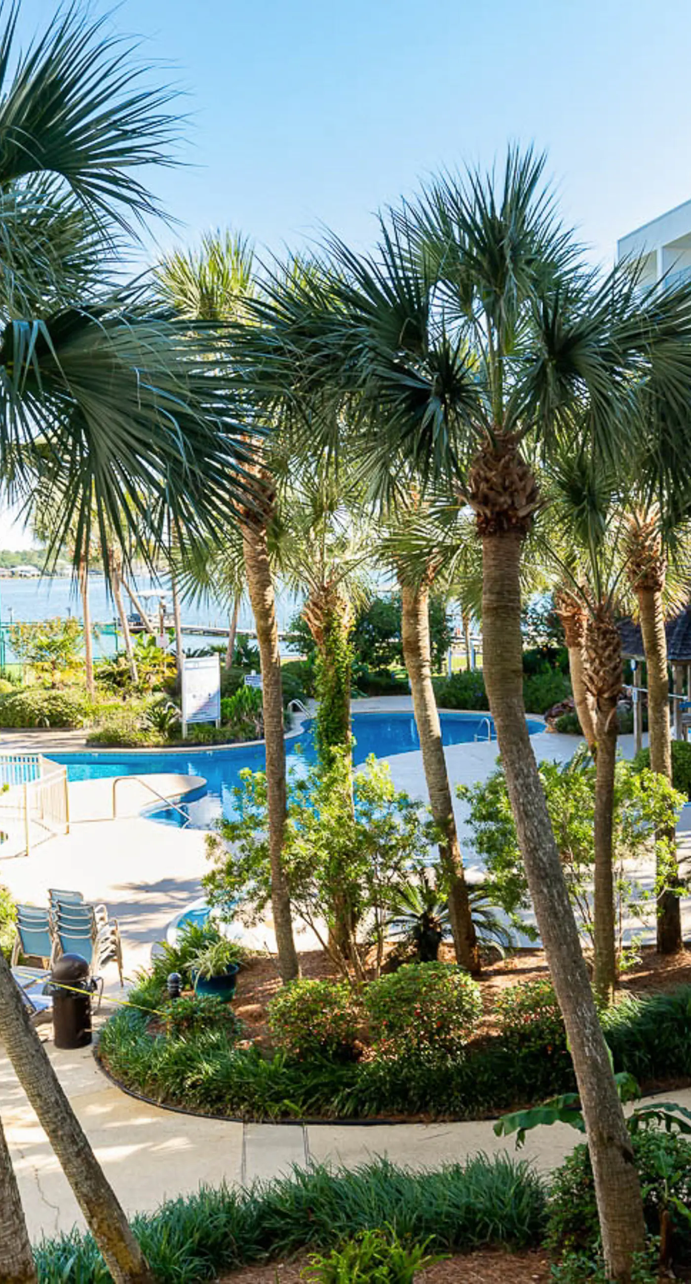 Inviting Condo w/ Shared Pools, Hot Tub, Tennis, & Beach Access