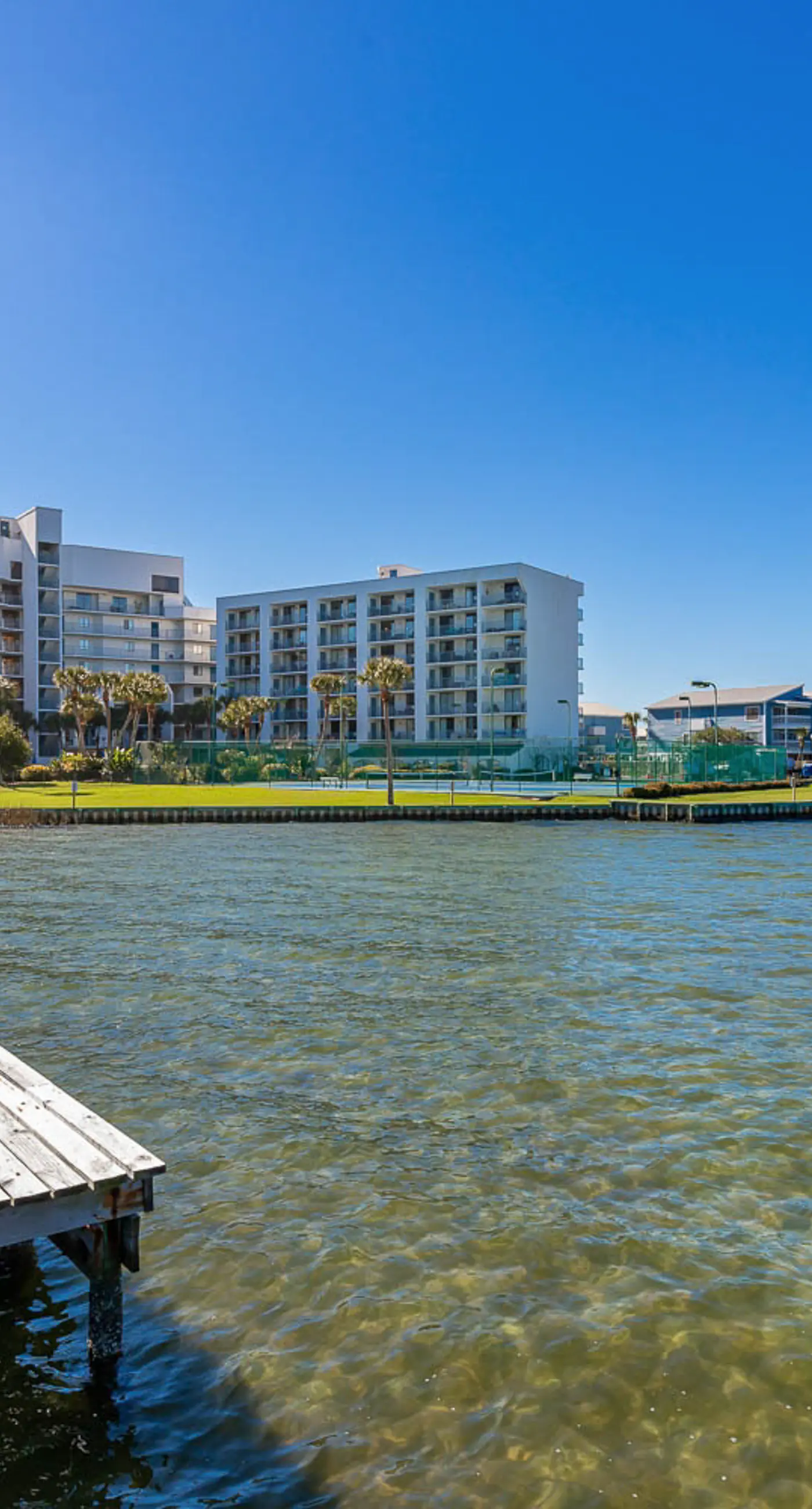 Inviting Condo w/ Shared Pools, Hot Tub, Tennis, & Beach Access