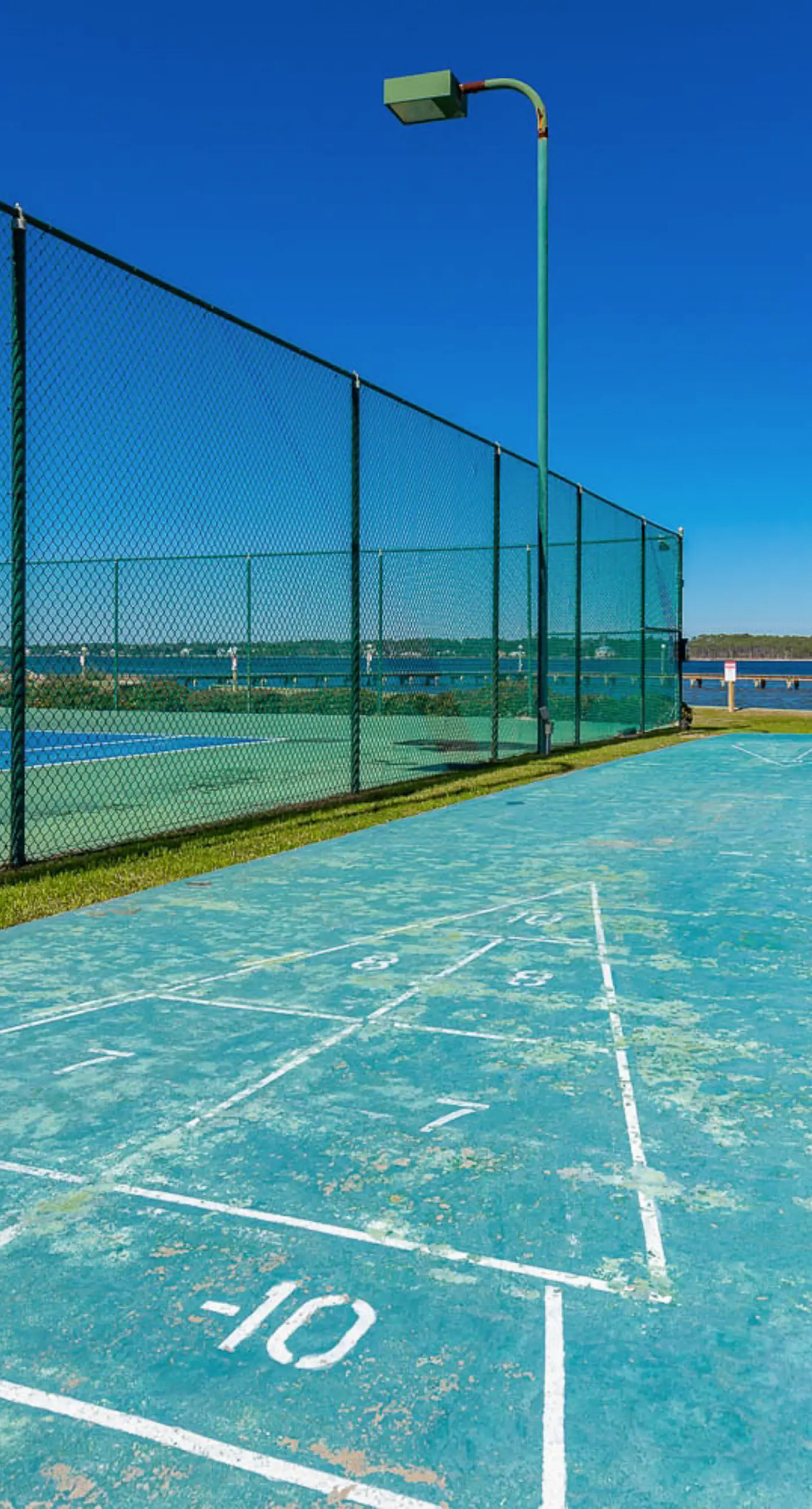 Inviting Condo w/ Shared Pools, Hot Tub, Tennis, & Beach Access