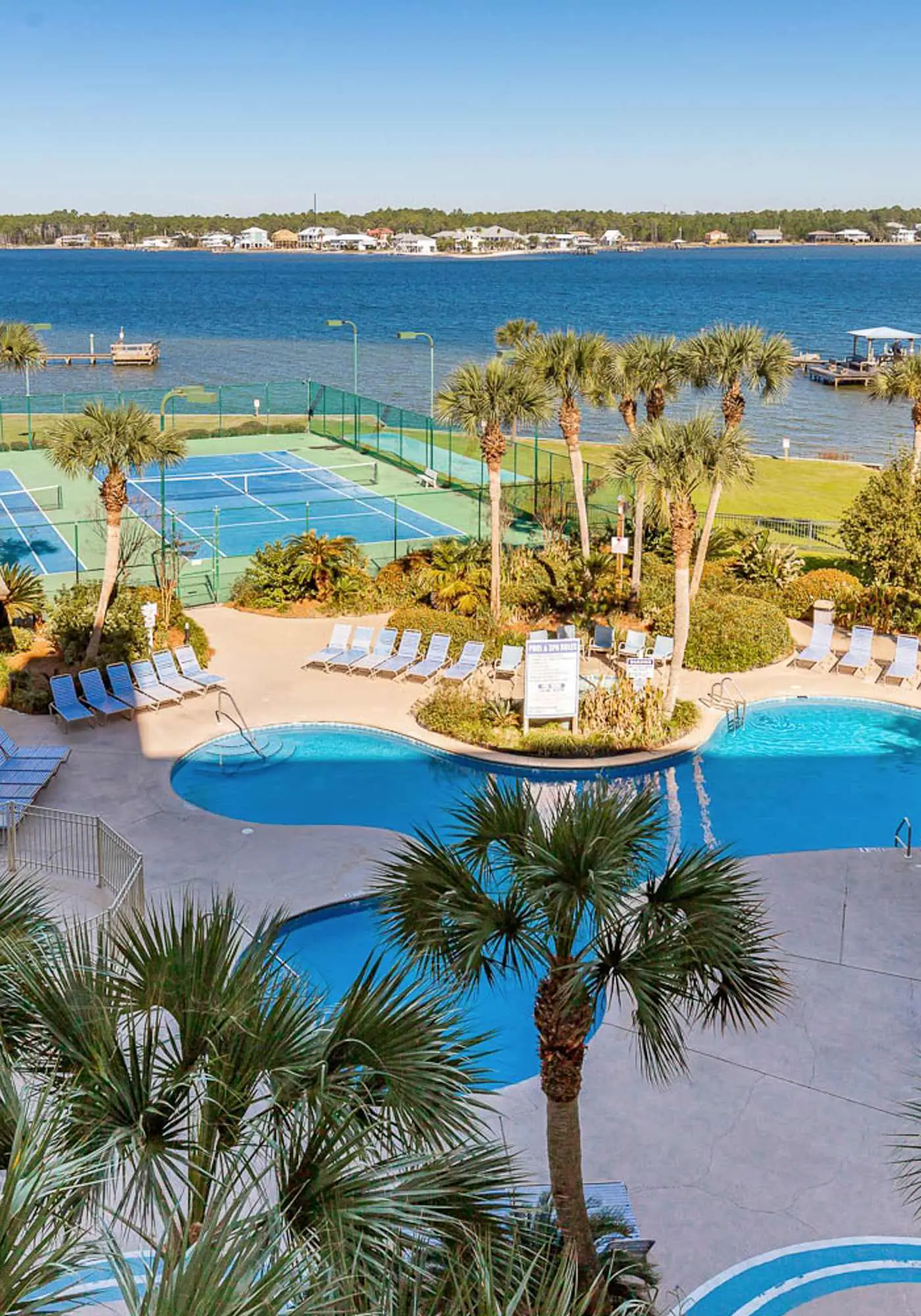 Inviting Condo w/ Shared Pools, Hot Tub, Tennis, & Beach Access