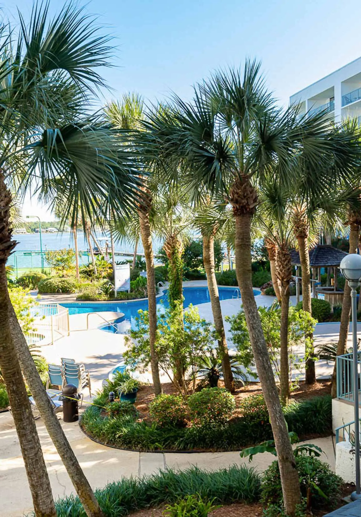 Inviting Condo w/ Shared Pools, Hot Tub, Tennis, & Beach Access