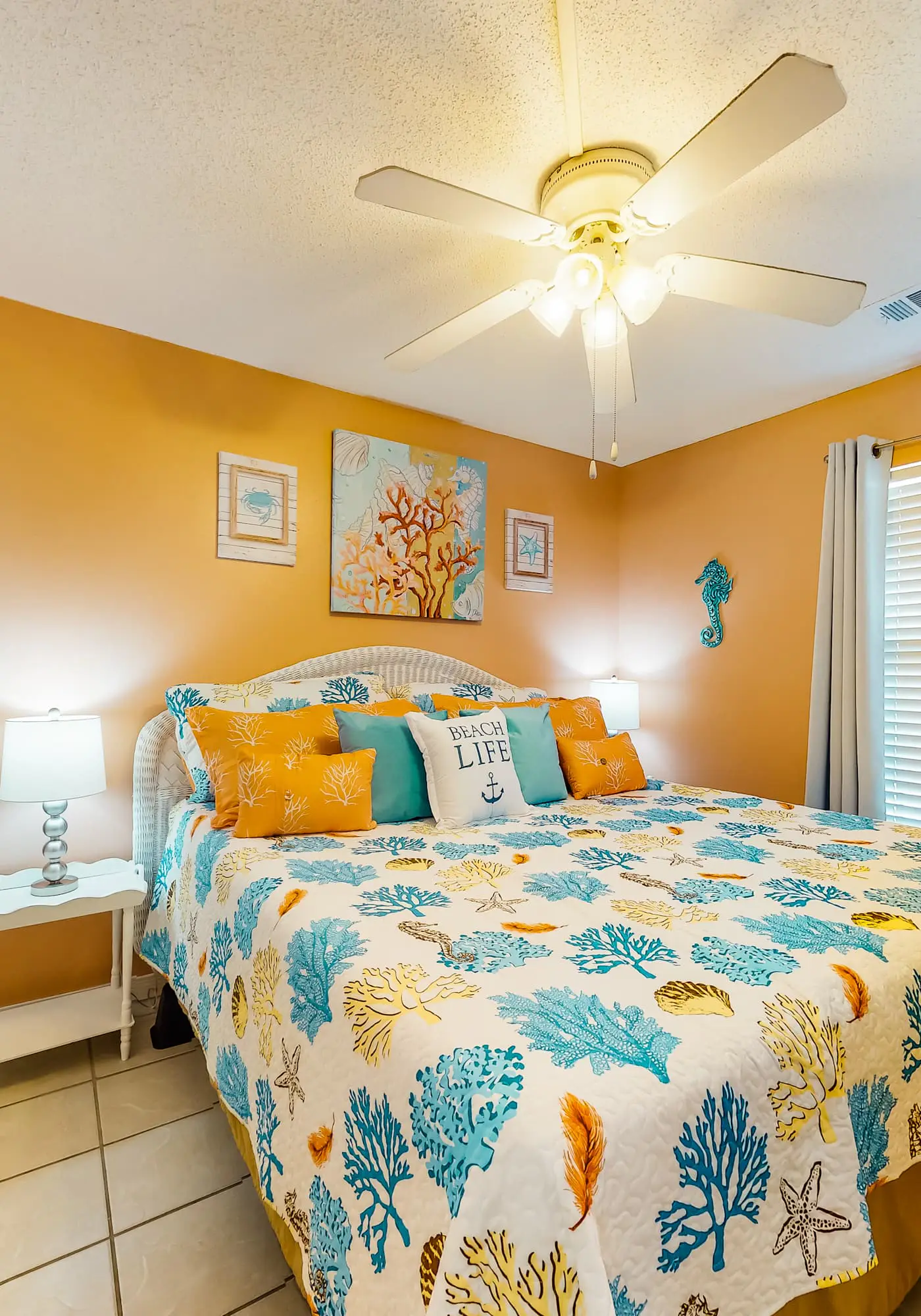 Second Floor Condo w Shared Pool & Hot Tub, WiFi, Central AC, and Washer Dryer