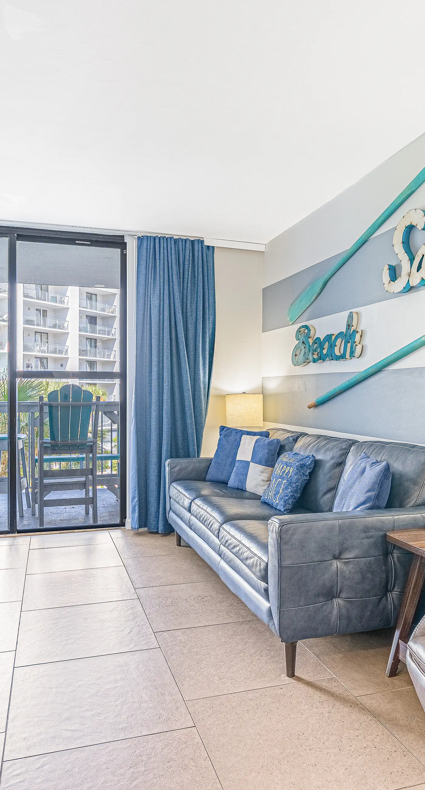 Spacious condo with pool & hot tub - tennis available on-site