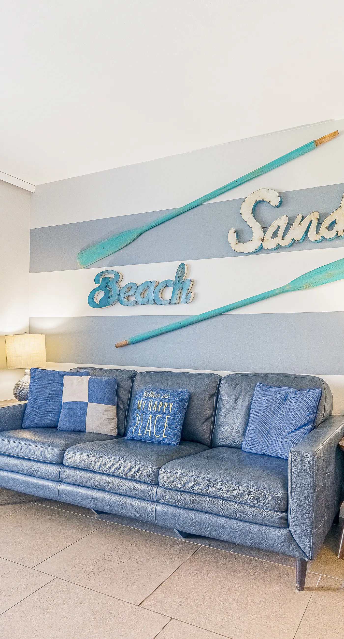 Spacious condo with pool & hot tub - tennis available on-site