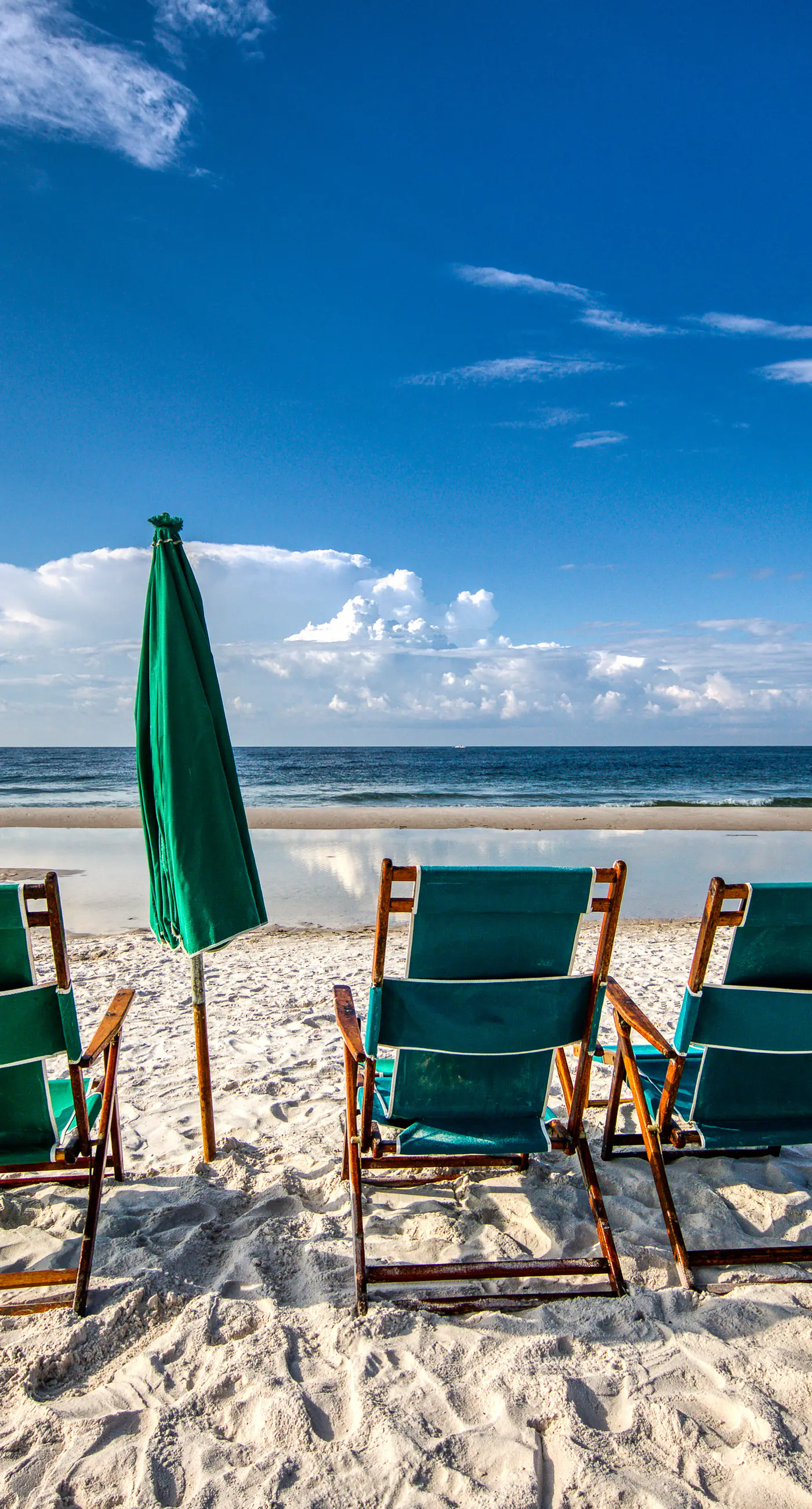 Spacious condo with pool & hot tub - tennis available on-site