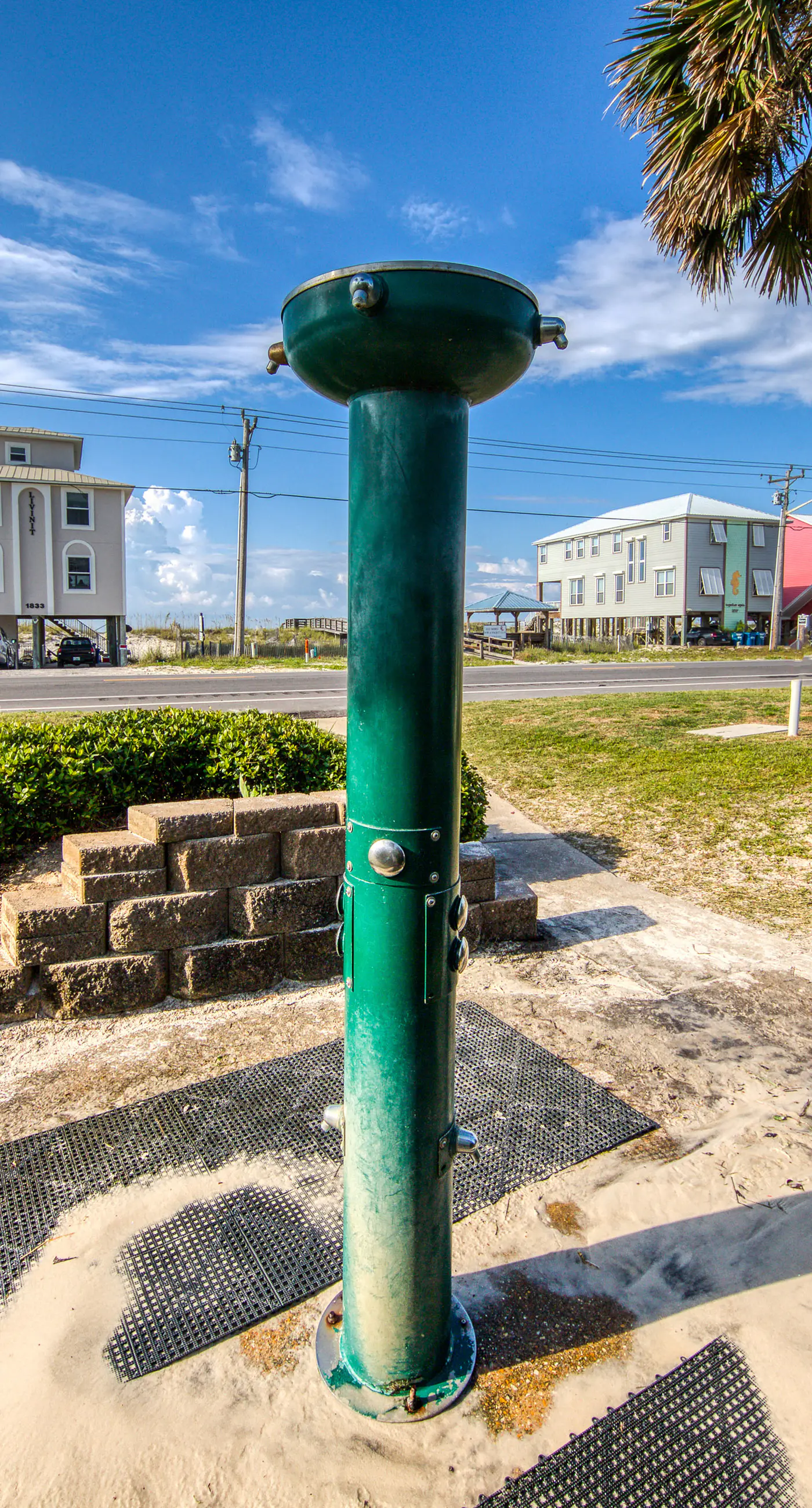 Spacious condo with pool & hot tub - tennis available on-site