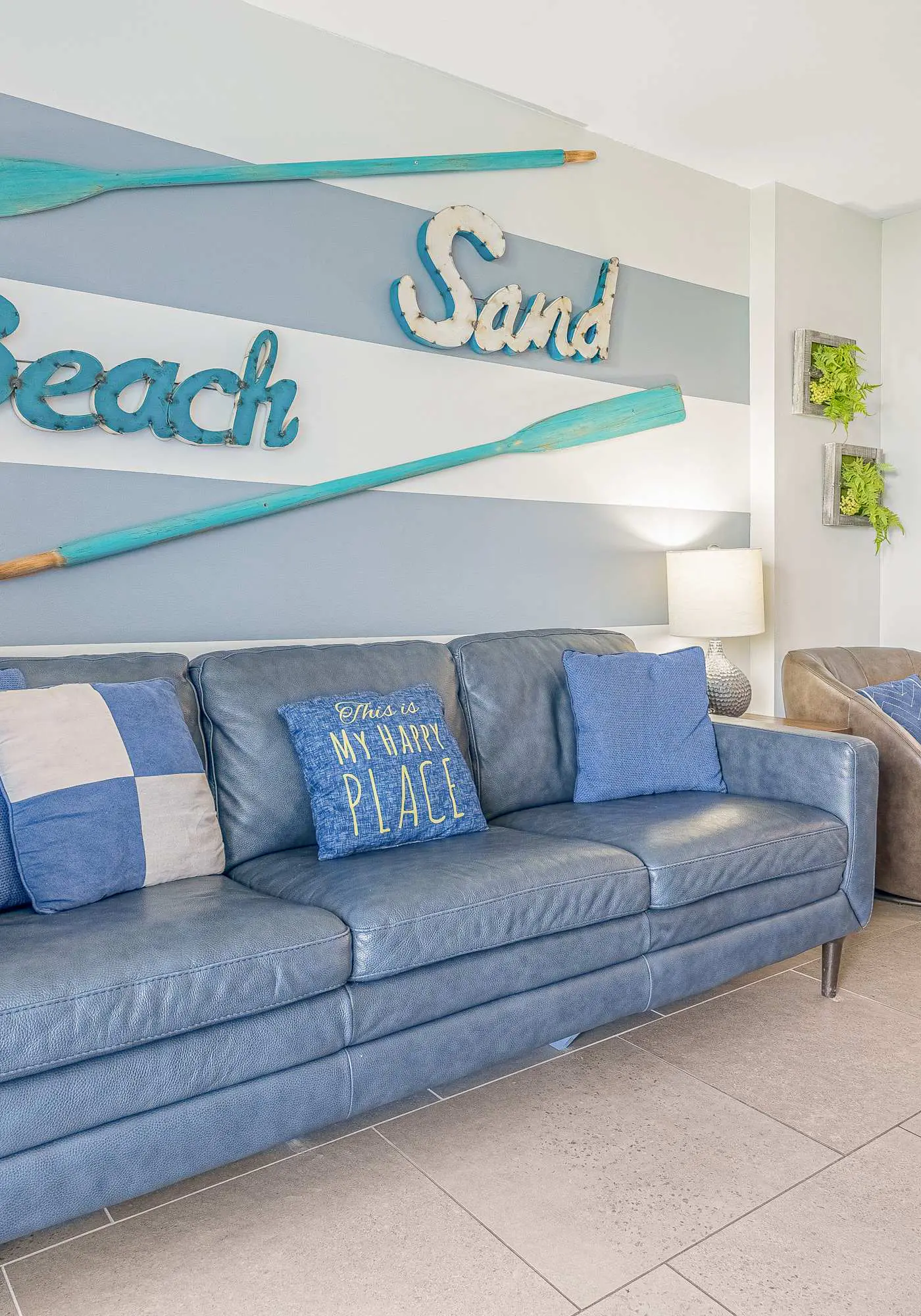 Spacious condo with pool & hot tub - tennis available on-site