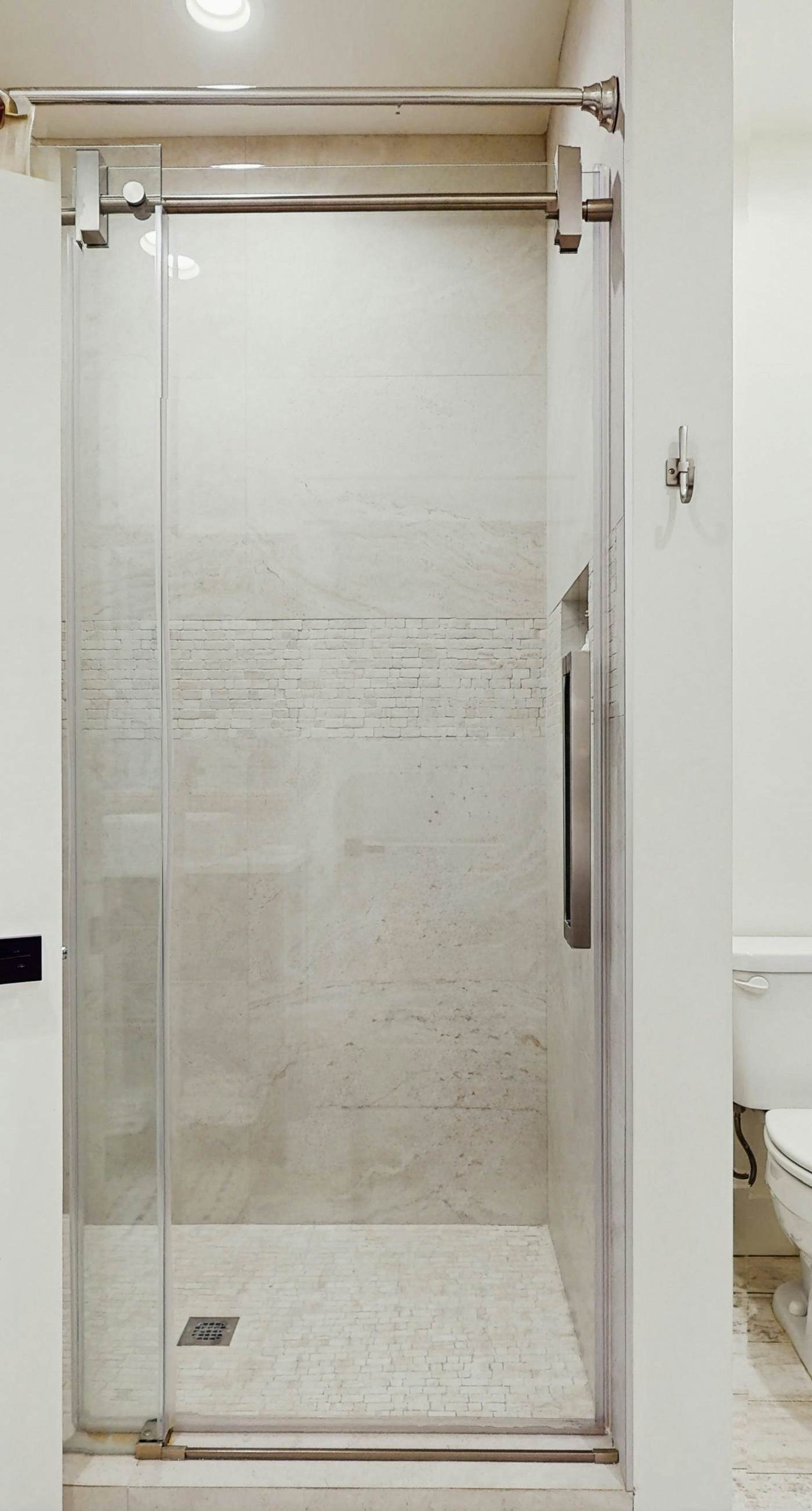 New dog-friendly home with a private pool near the Gulf