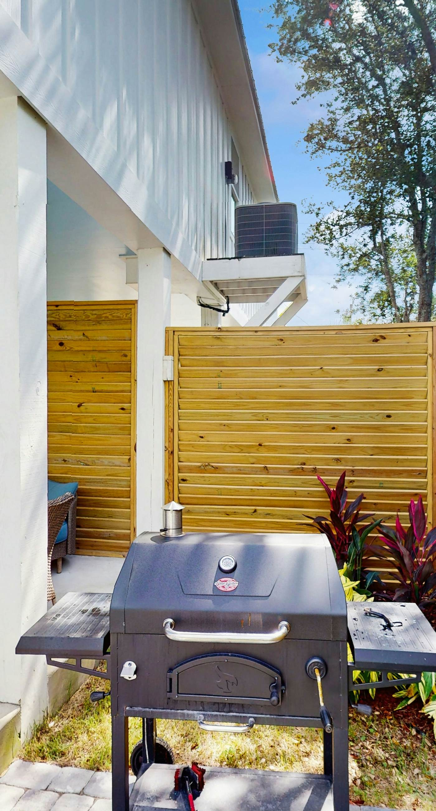 New dog-friendly home with a private pool near the Gulf