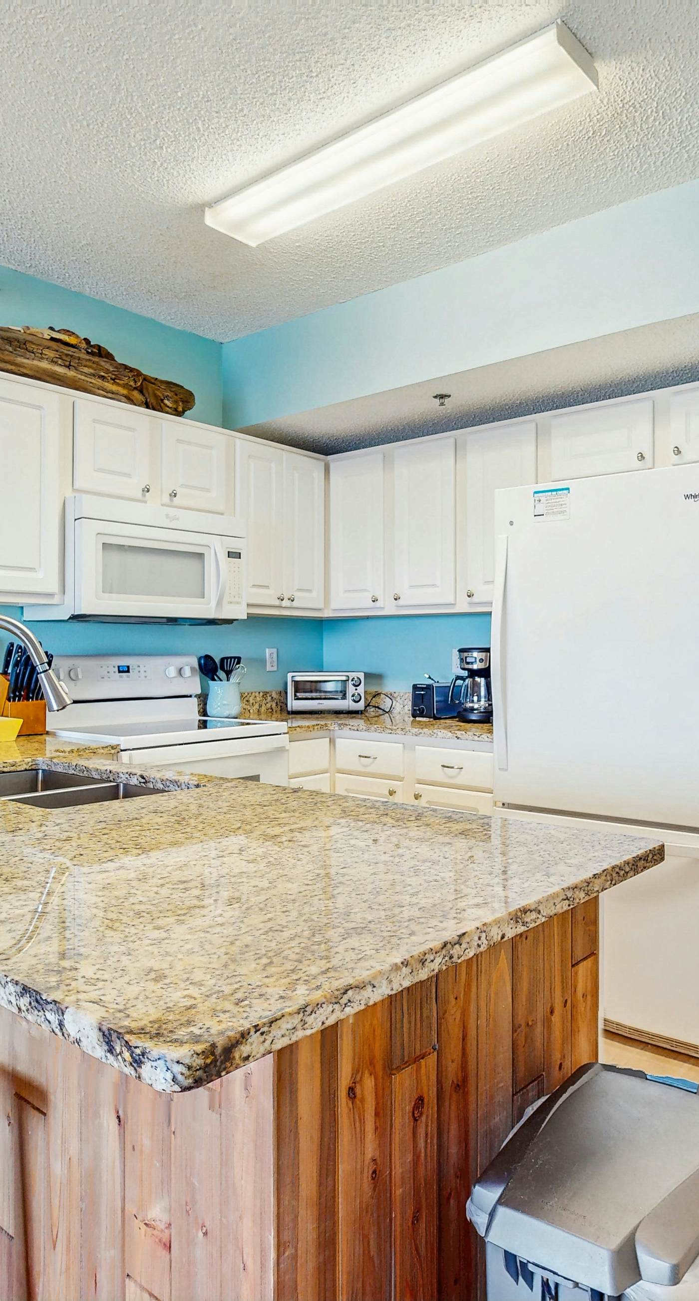 Waterfront getaway w/ gorgeous beach views & an outdoor pool!