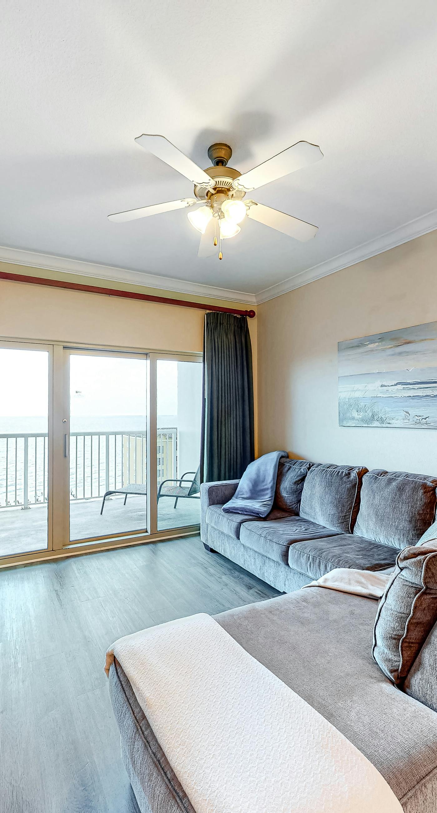 Gulf-view condo with outdoor & indoor pools, hot tub, lazy river & beach access