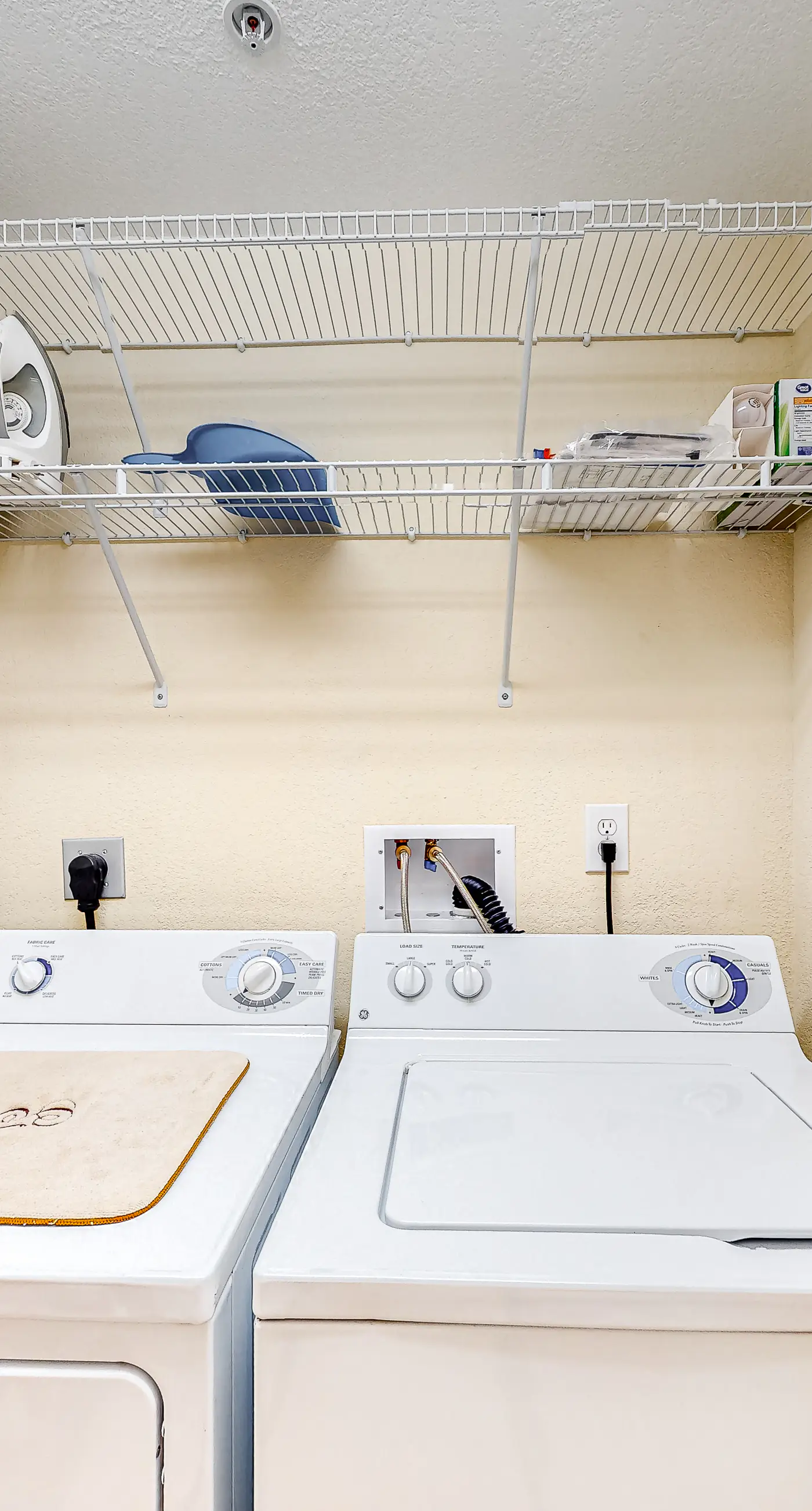 Gulf-view condo with outdoor & indoor pools, hot tub, lazy river & beach access