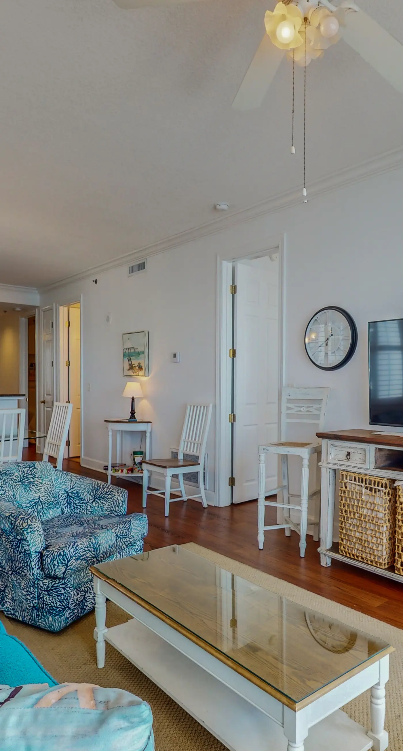 Penthouse-level, waterfront condo with epic Gulf-view balcony, pools, & gym