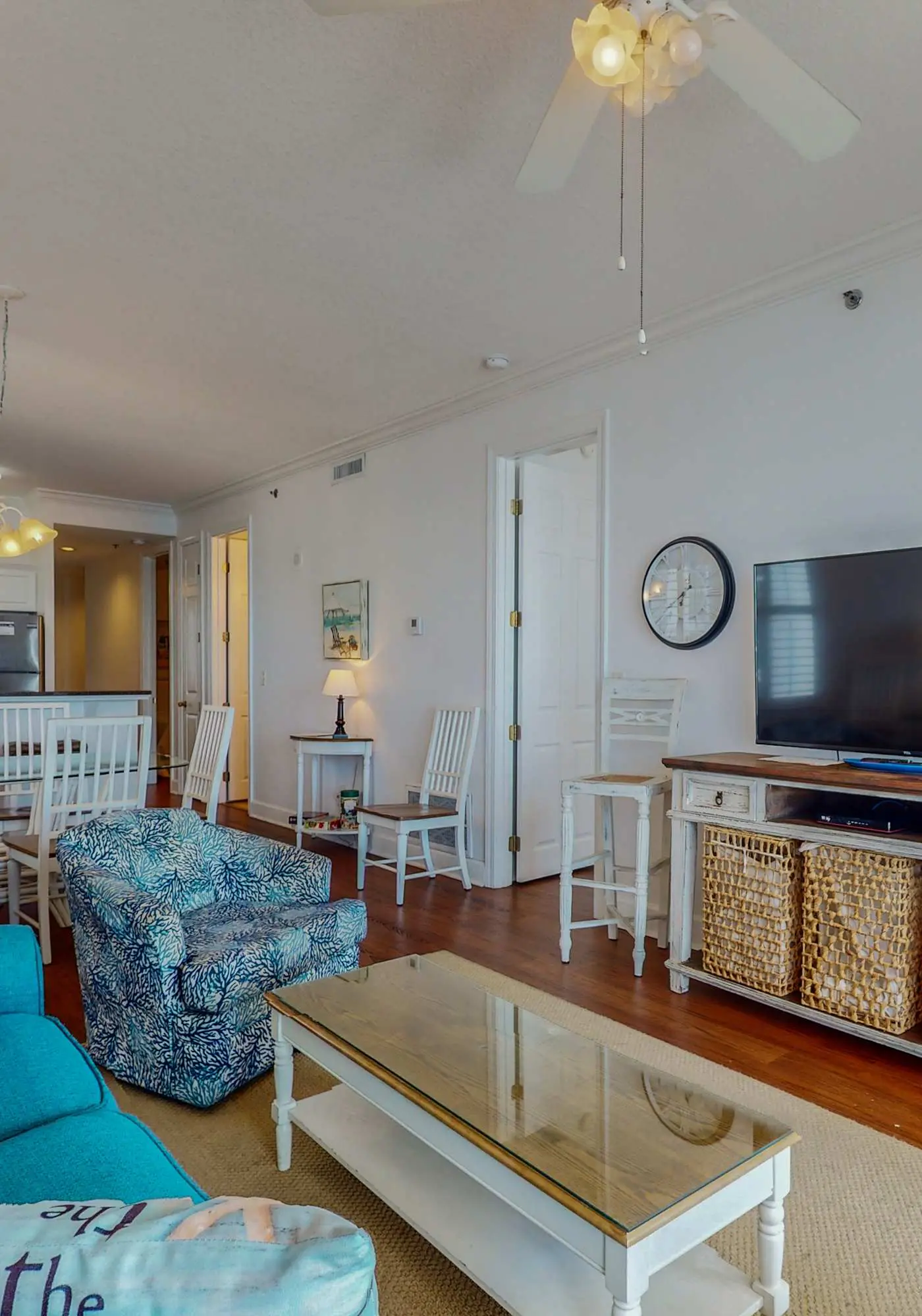 Penthouse-level, waterfront condo with epic Gulf-view balcony, pools, & gym