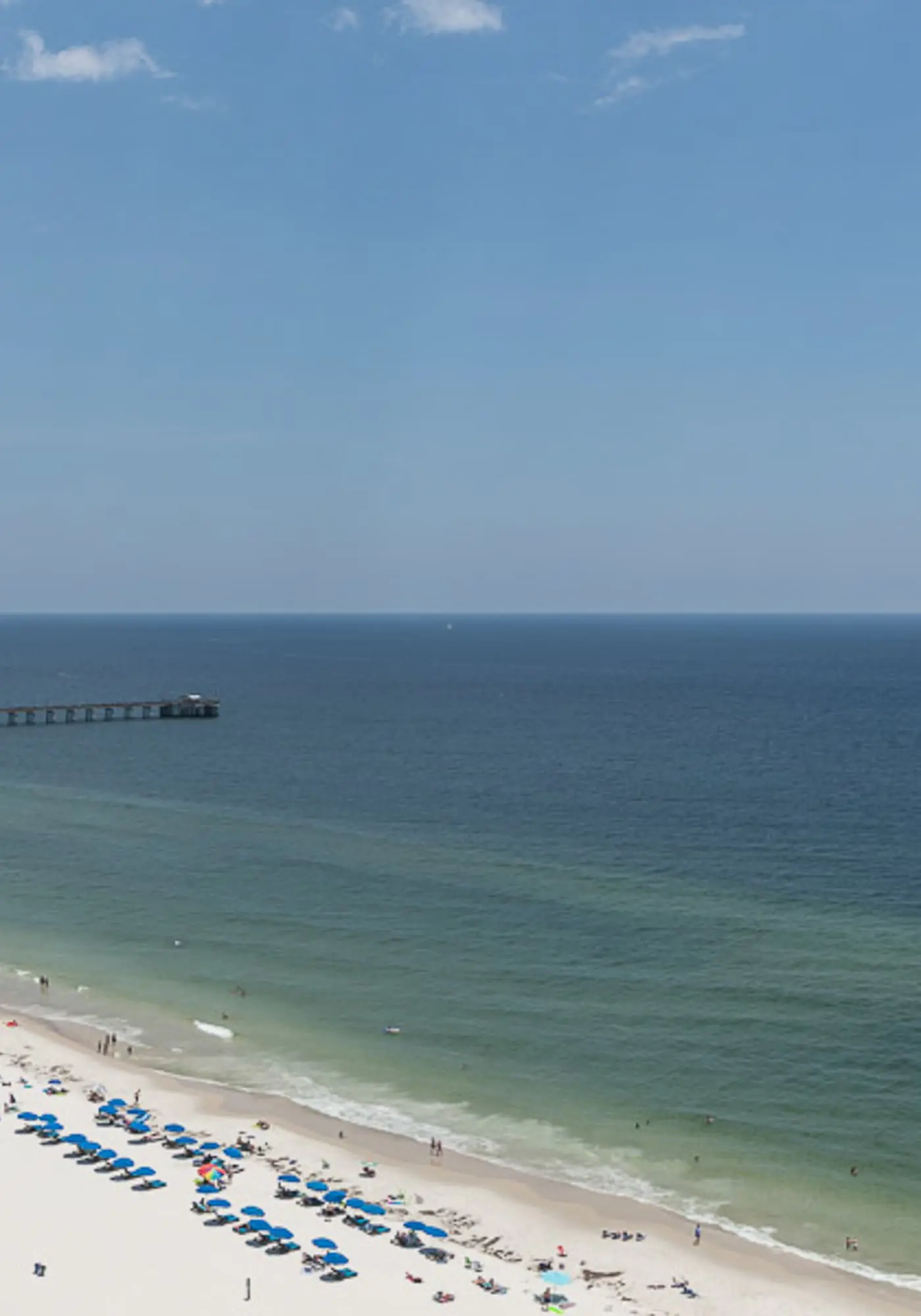 Gulf-front condo w private balcony & shared pool, hot tub, gym & sauna