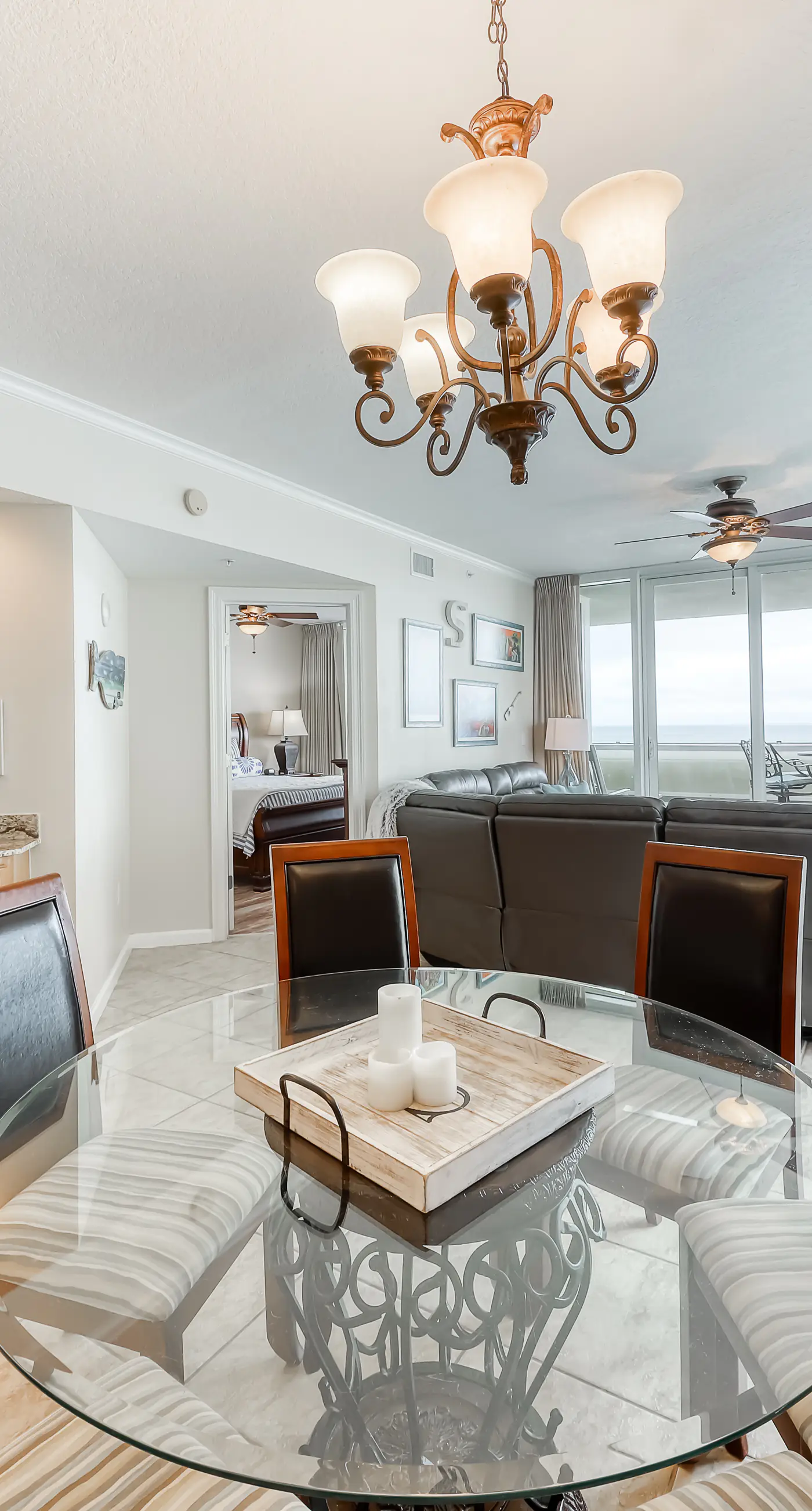 Gulf-front condo w great location, beach access & shared pool hot tub