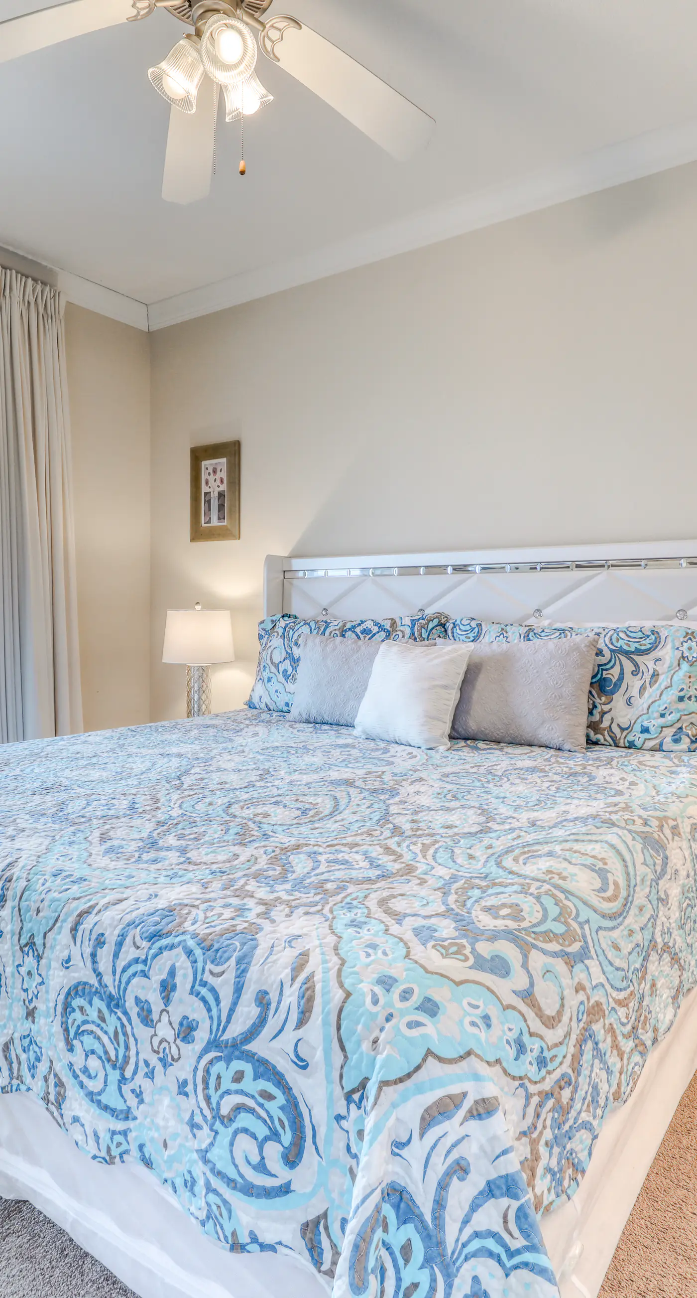 Corner condo with Gulf lagoon views, beach access & pools lazy river