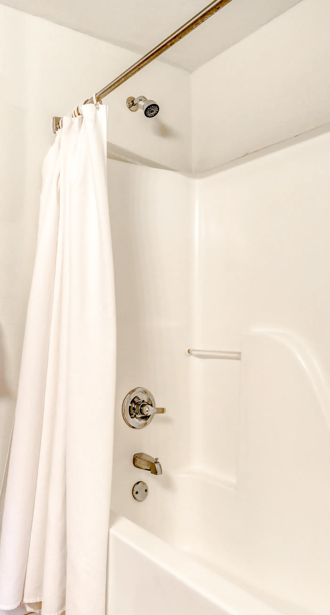 Corner condo with Gulf lagoon views, beach access & pools lazy river