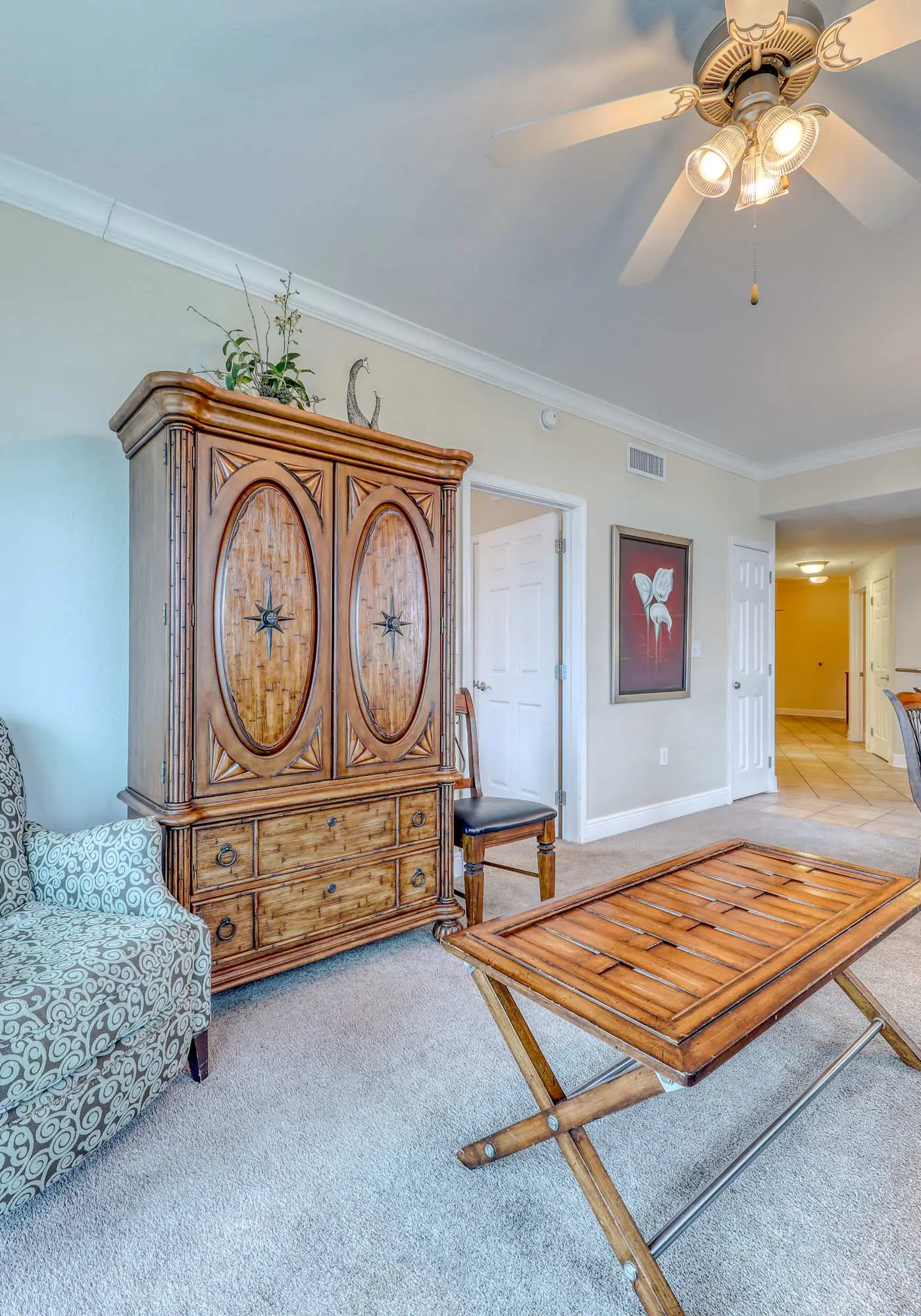 Corner condo with Gulf lagoon views, beach access & pools lazy river