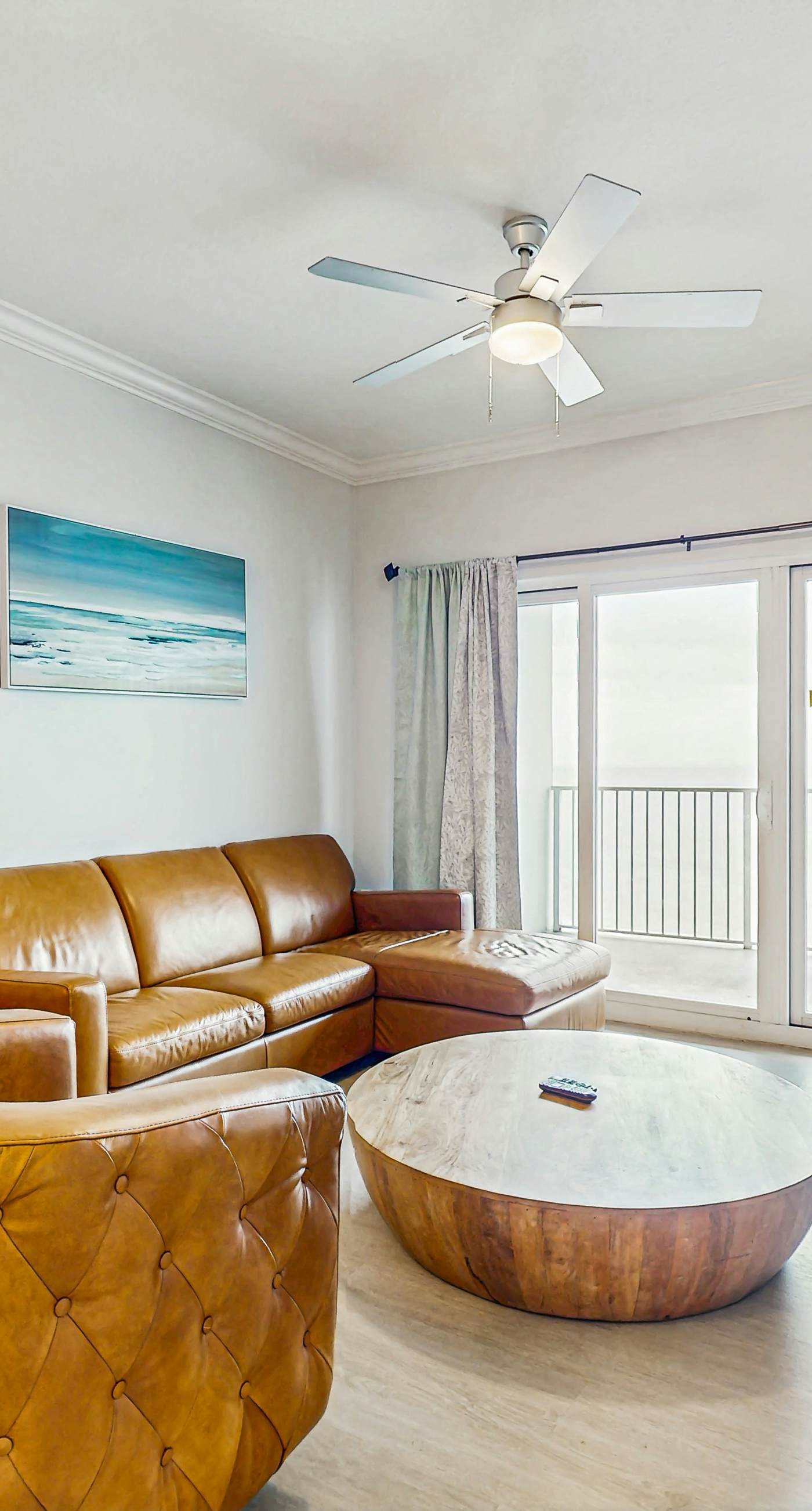 Gulf front condo with community outdoor & indoor pool, hot tub & fitness center