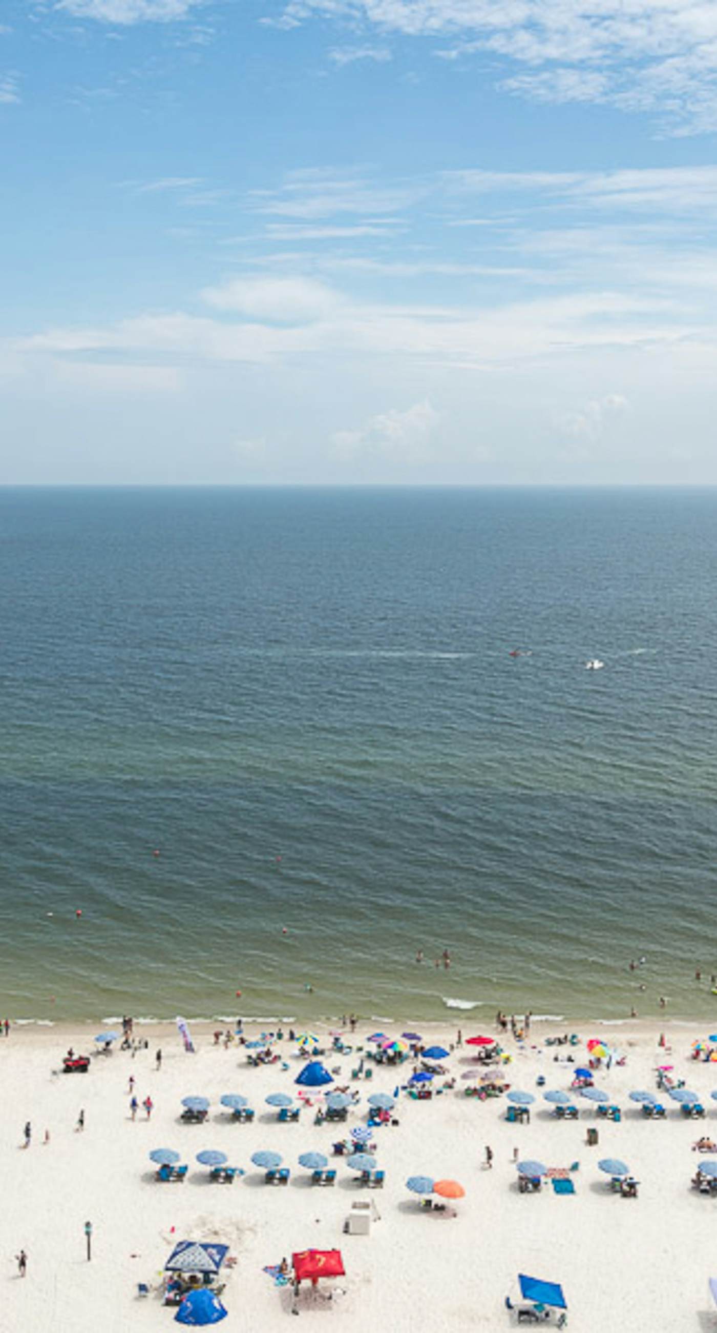 Gulf front condo with community outdoor & indoor pool, hot tub & fitness center