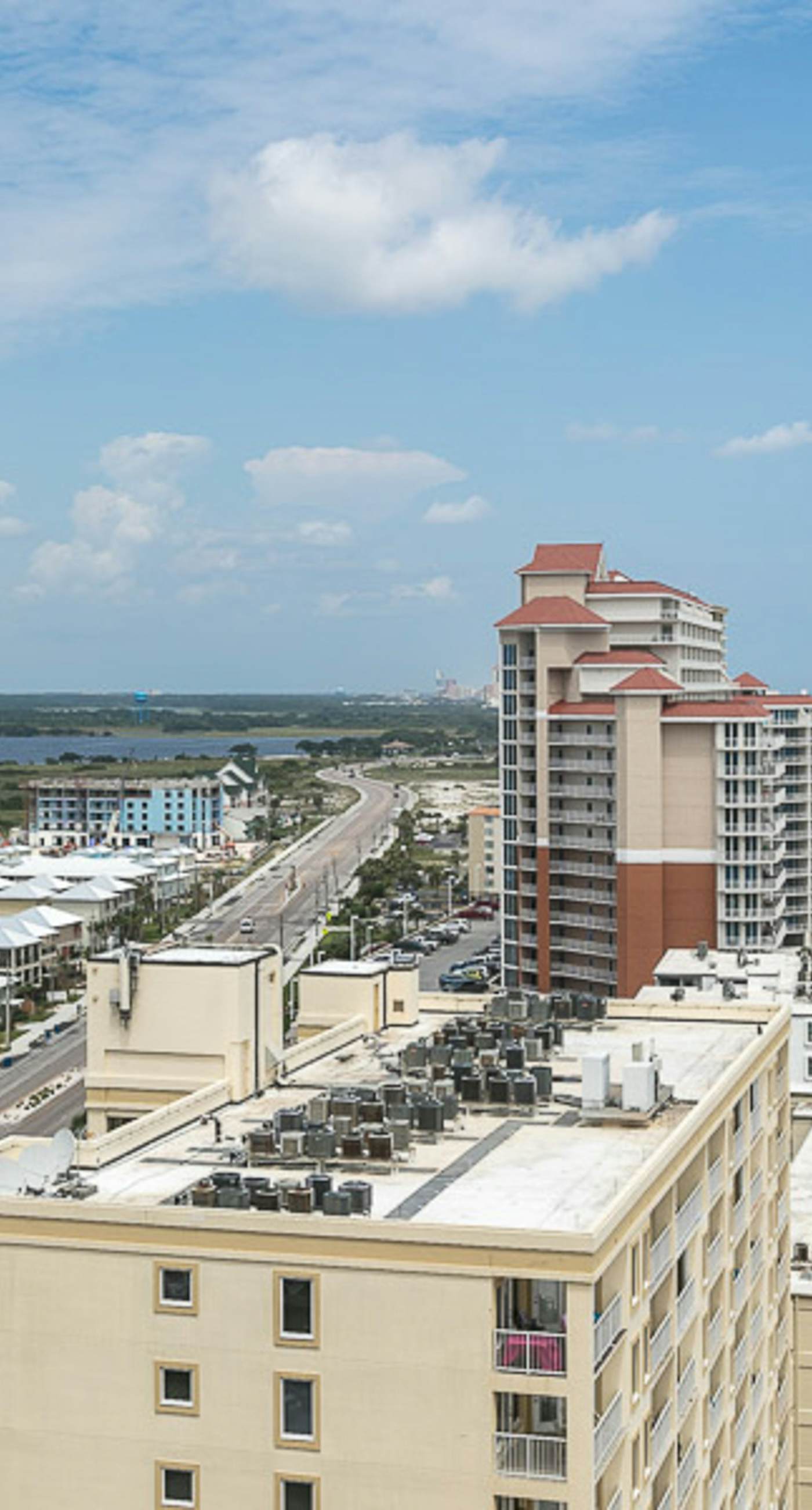 Gulf front condo with community outdoor & indoor pool, hot tub & fitness center