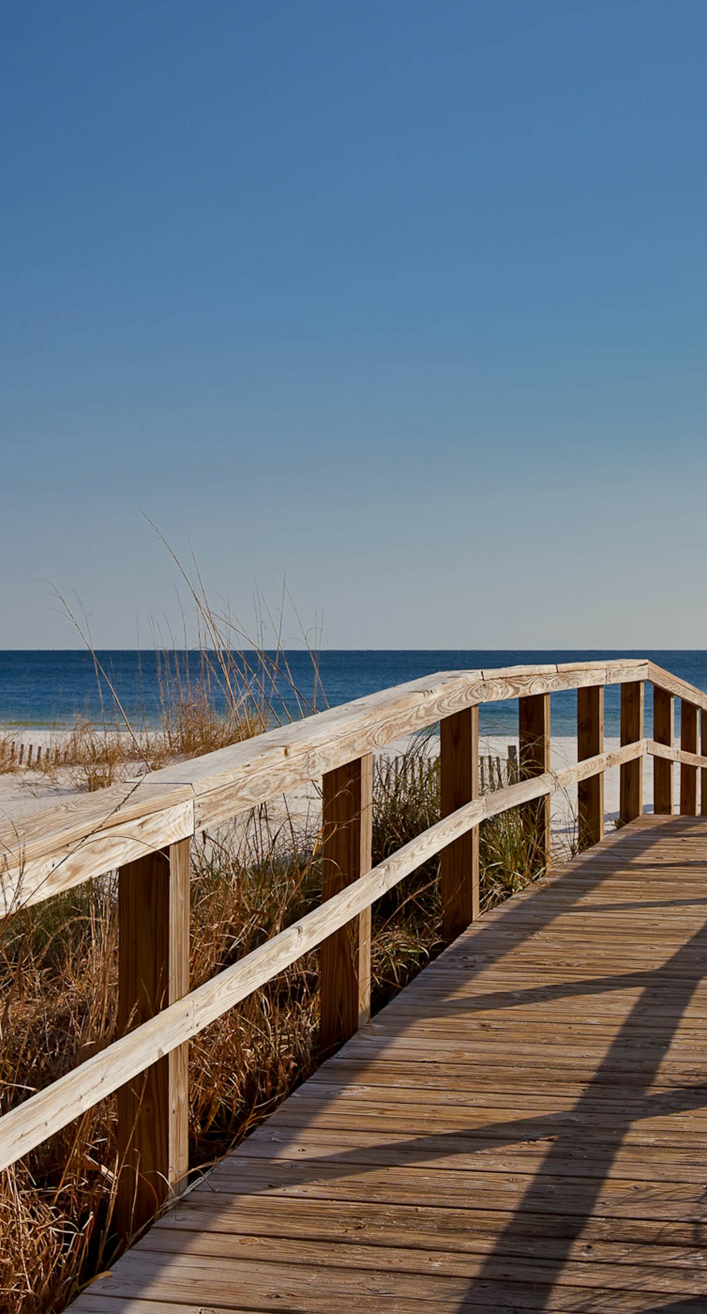 Gulf front condo with community outdoor & indoor pool, hot tub & fitness center