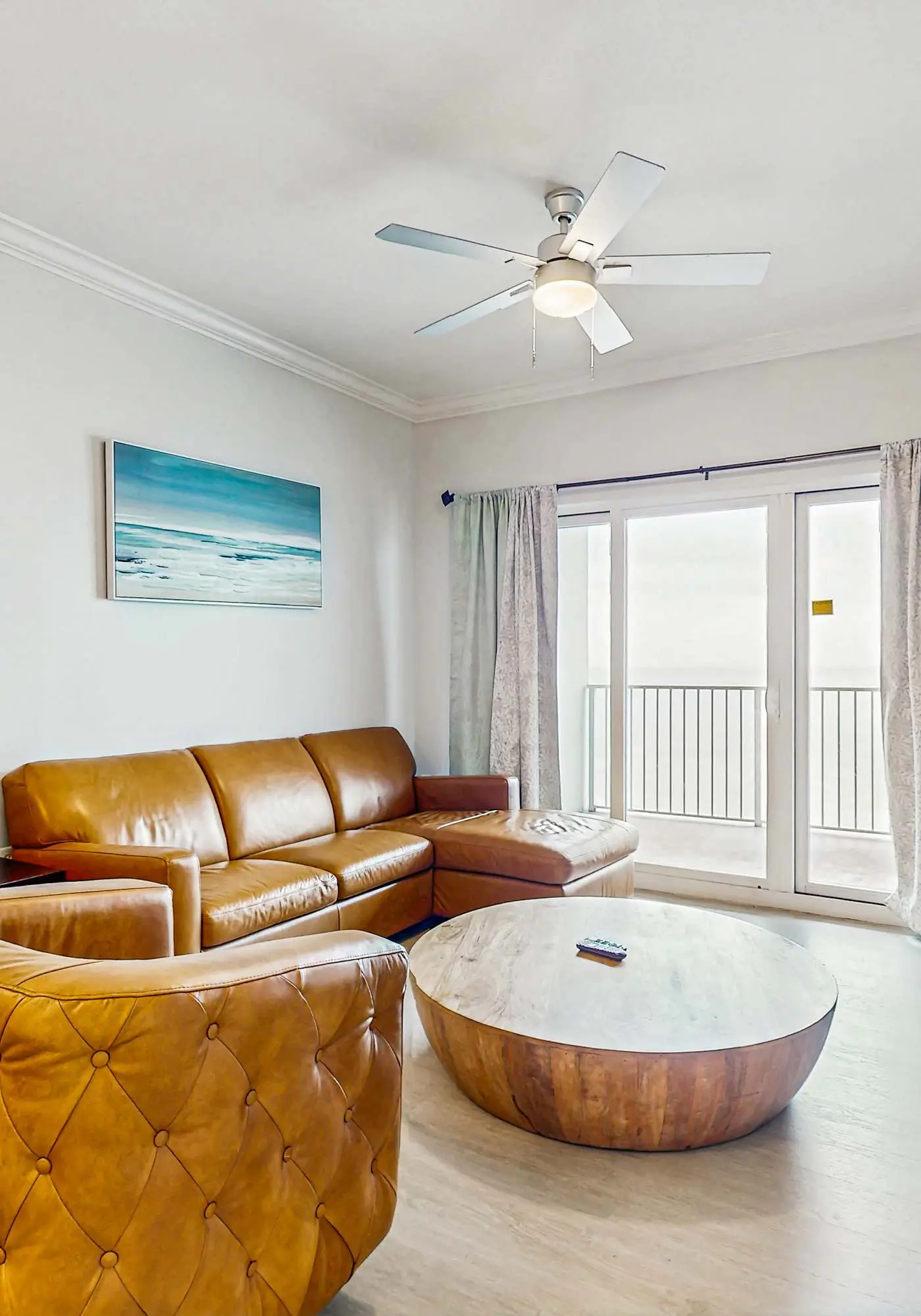 Gulf front condo with community outdoor & indoor pool, hot tub & fitness center