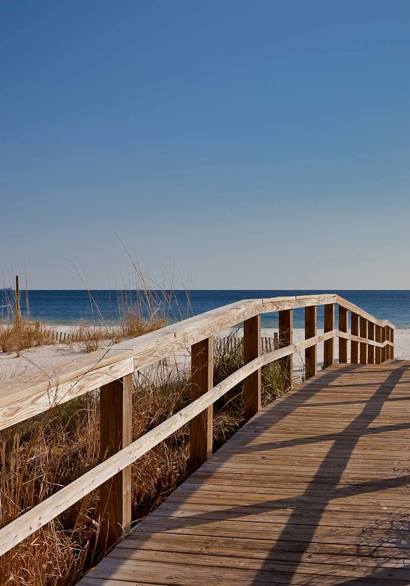 Gulf front condo with community outdoor & indoor pool, hot tub & fitness center