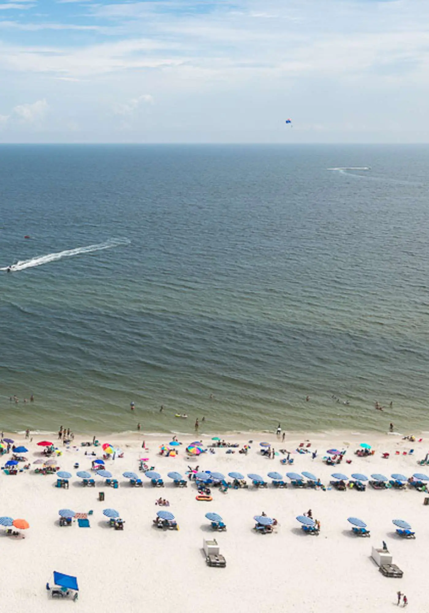 Gulf front condo with community outdoor & indoor pool, hot tub & fitness center