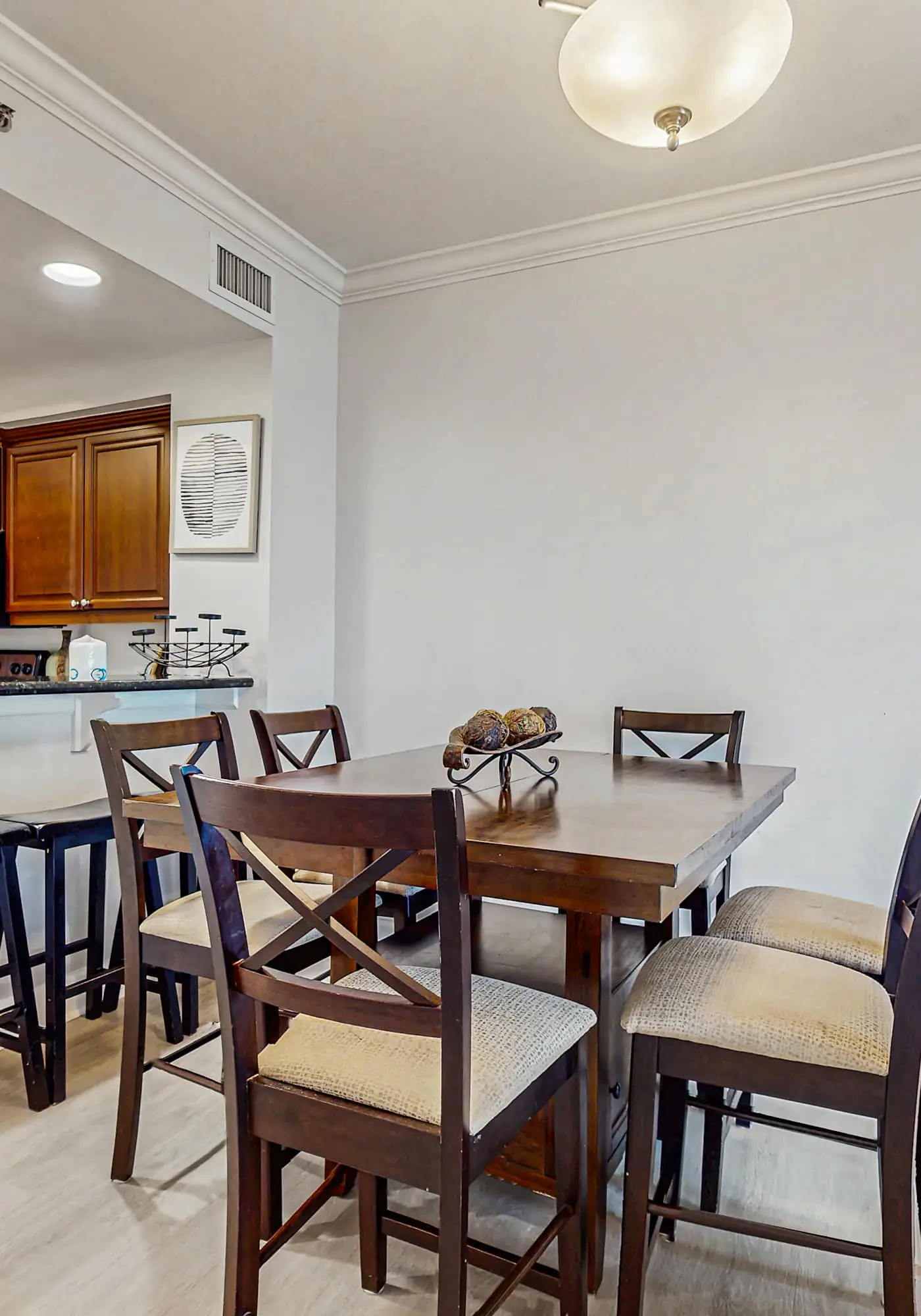 Gulf front condo with community outdoor & indoor pool, hot tub & fitness center