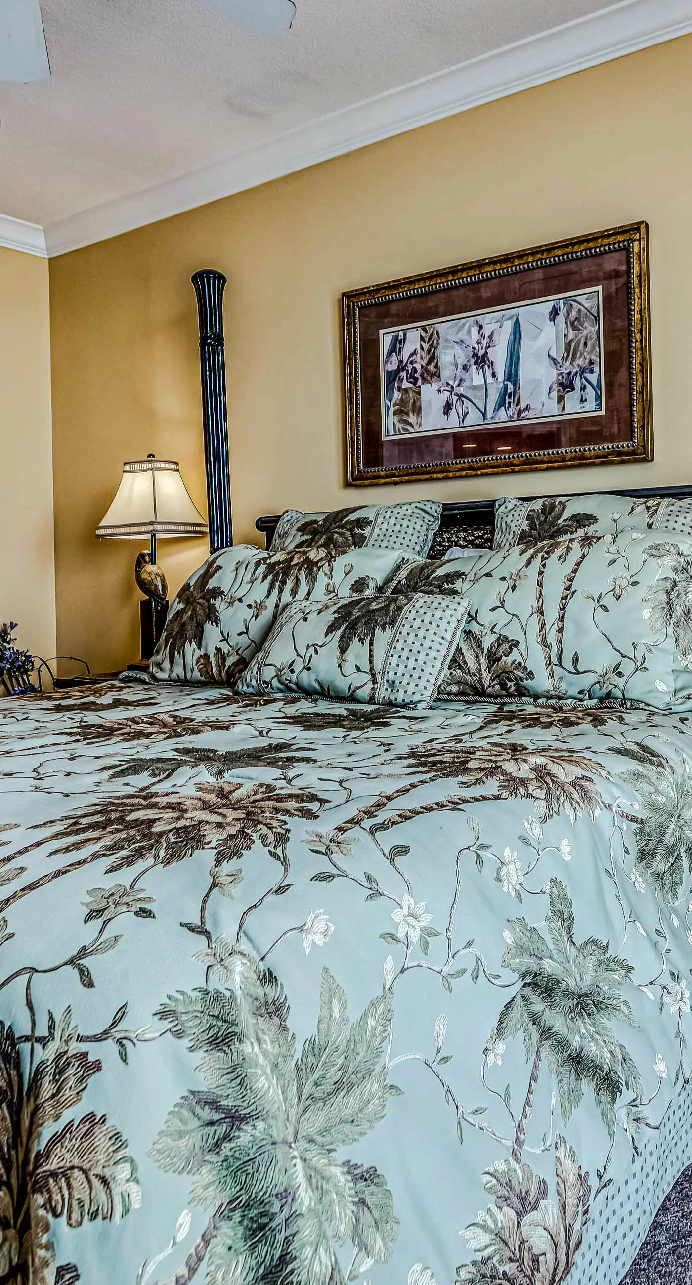 Gulf front condo with multiple community pools, a private balcony, & gym