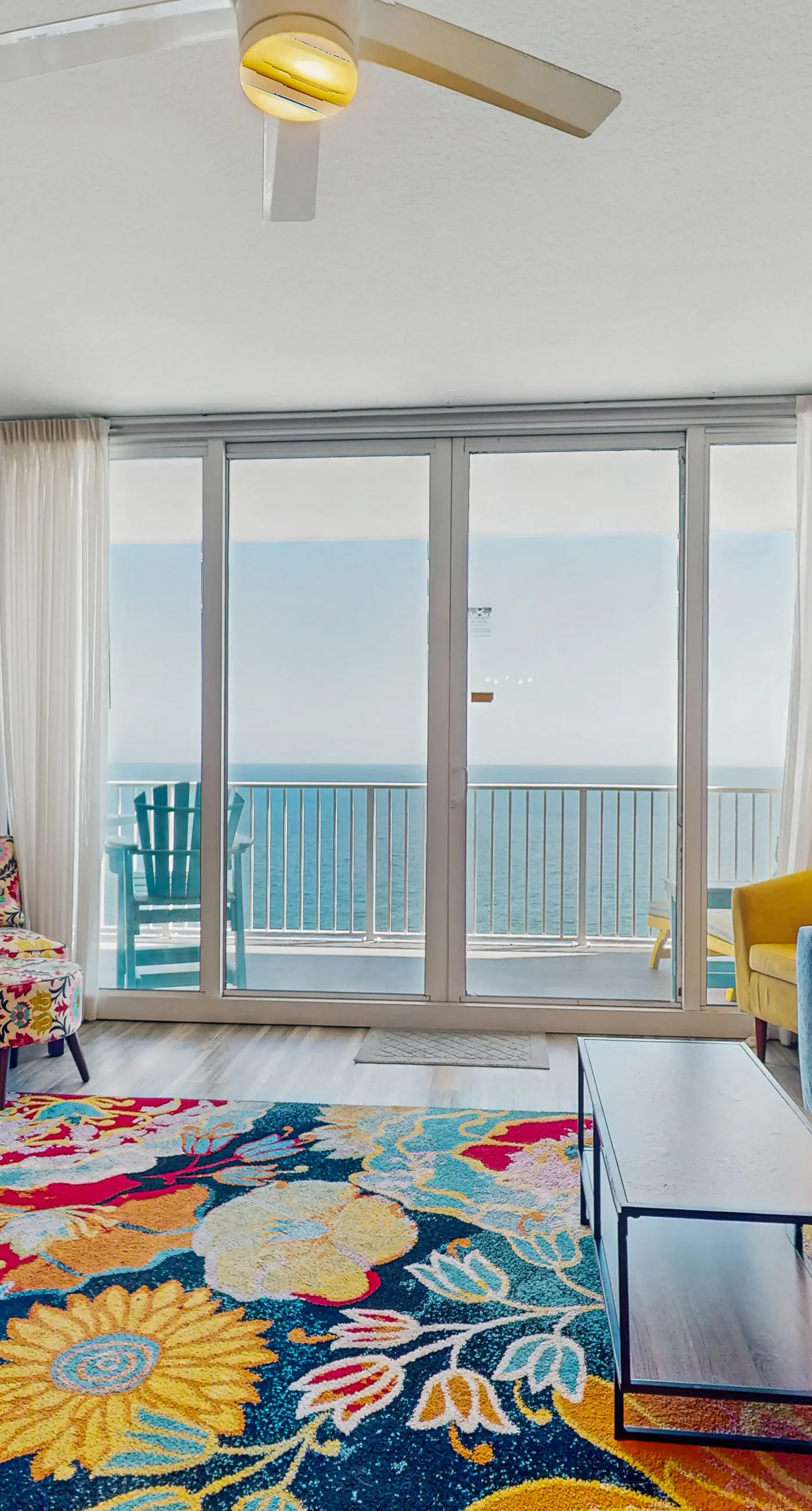 Gulf front beach condo with multiple community pools & sauna